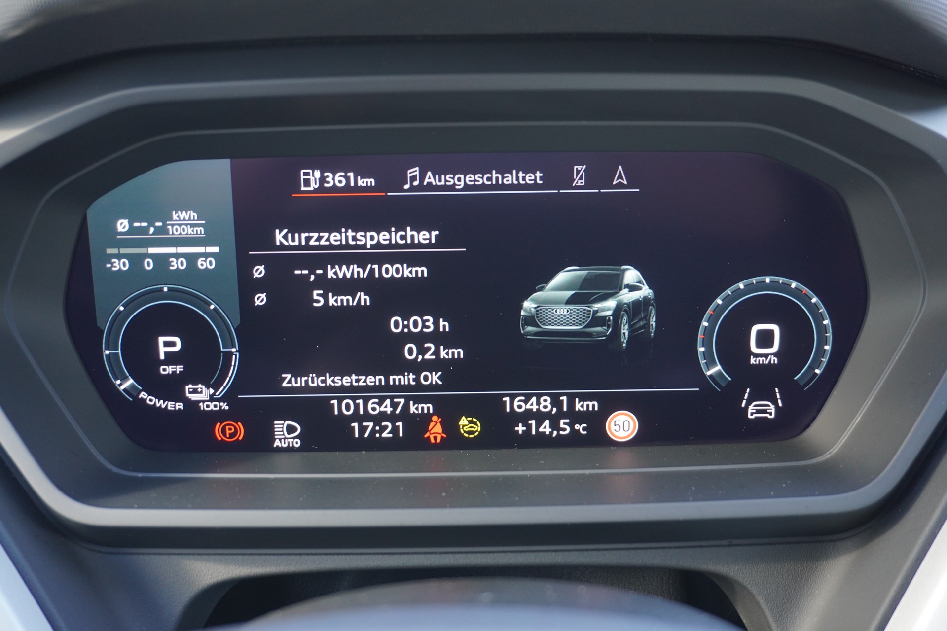 AUDI Q4 e-tron 45 quattro-image-18