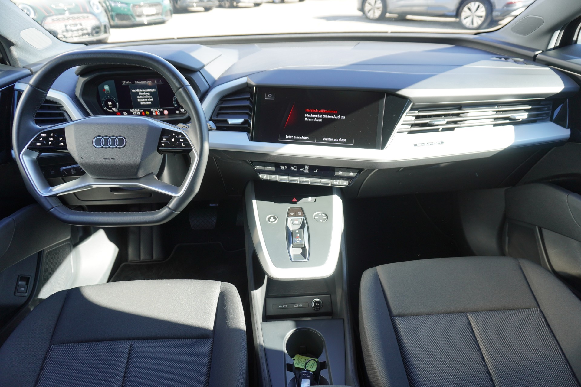 AUDI Q4 e-tron 45 quattro-image-14