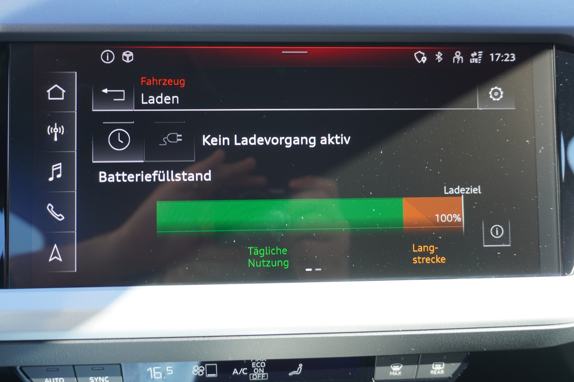 AUDI Q4 e-tron 45 quattro-image-26