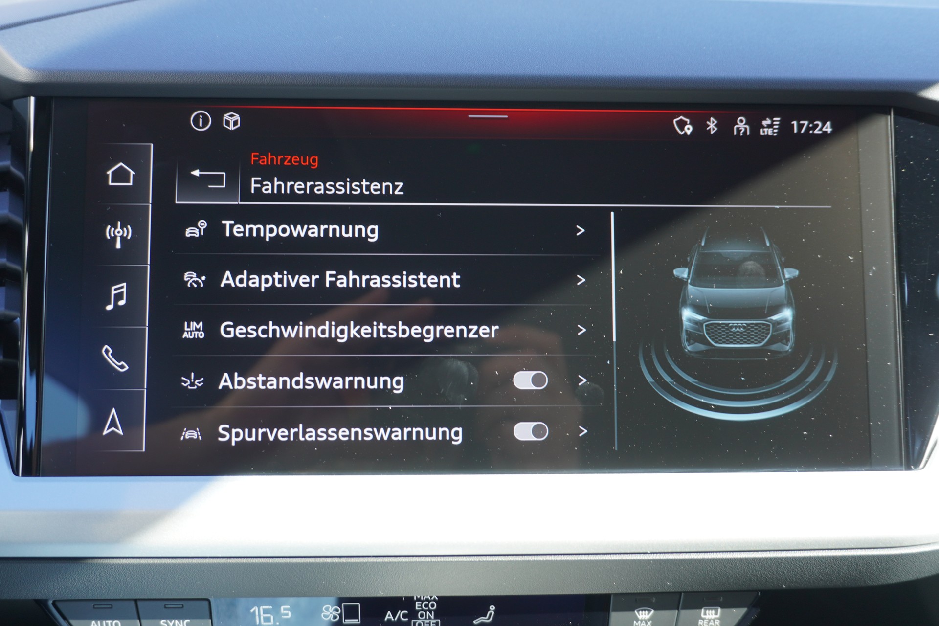 AUDI Q4 e-tron 45 quattro-image-28