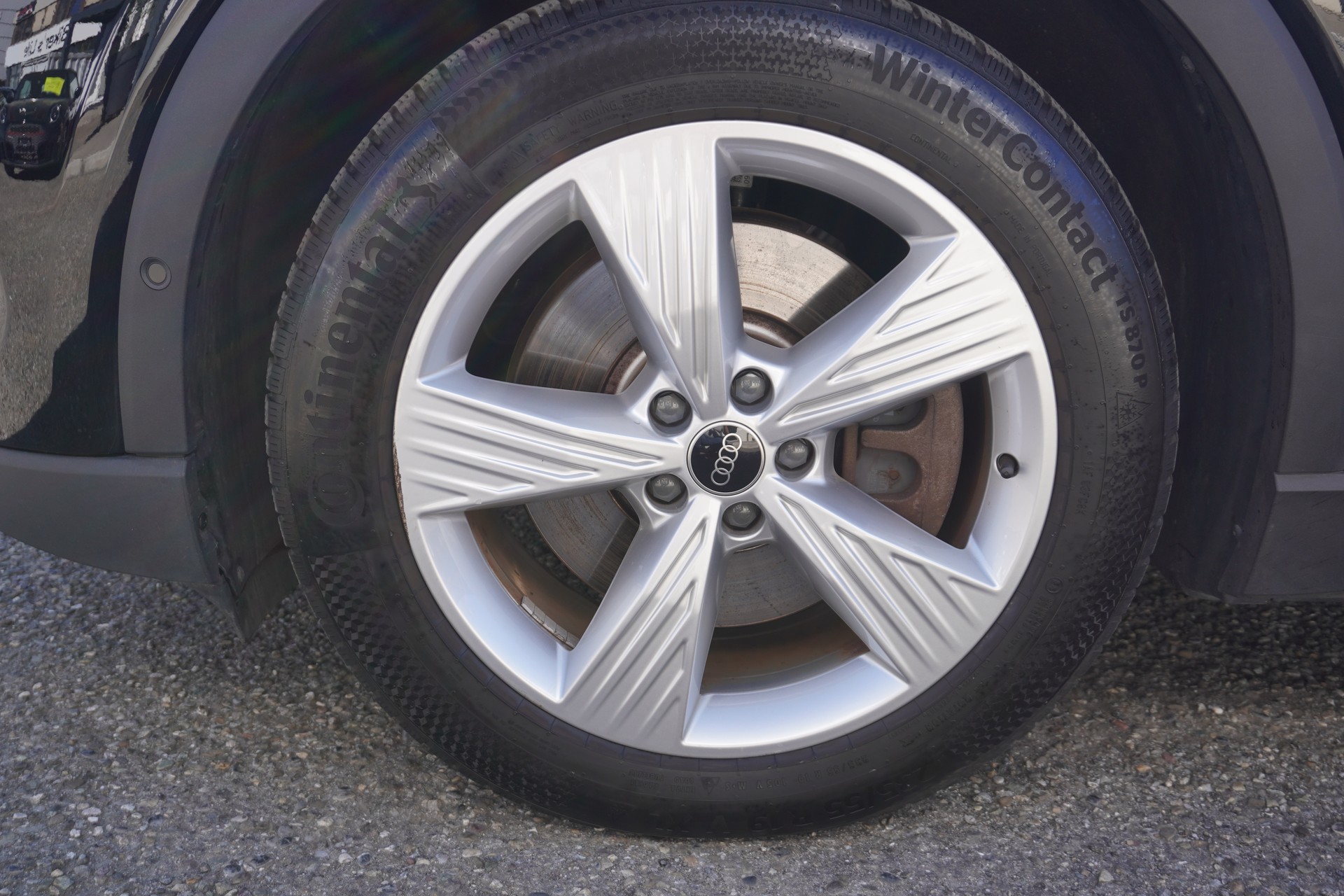 AUDI Q4 e-tron 45 quattro-image-9