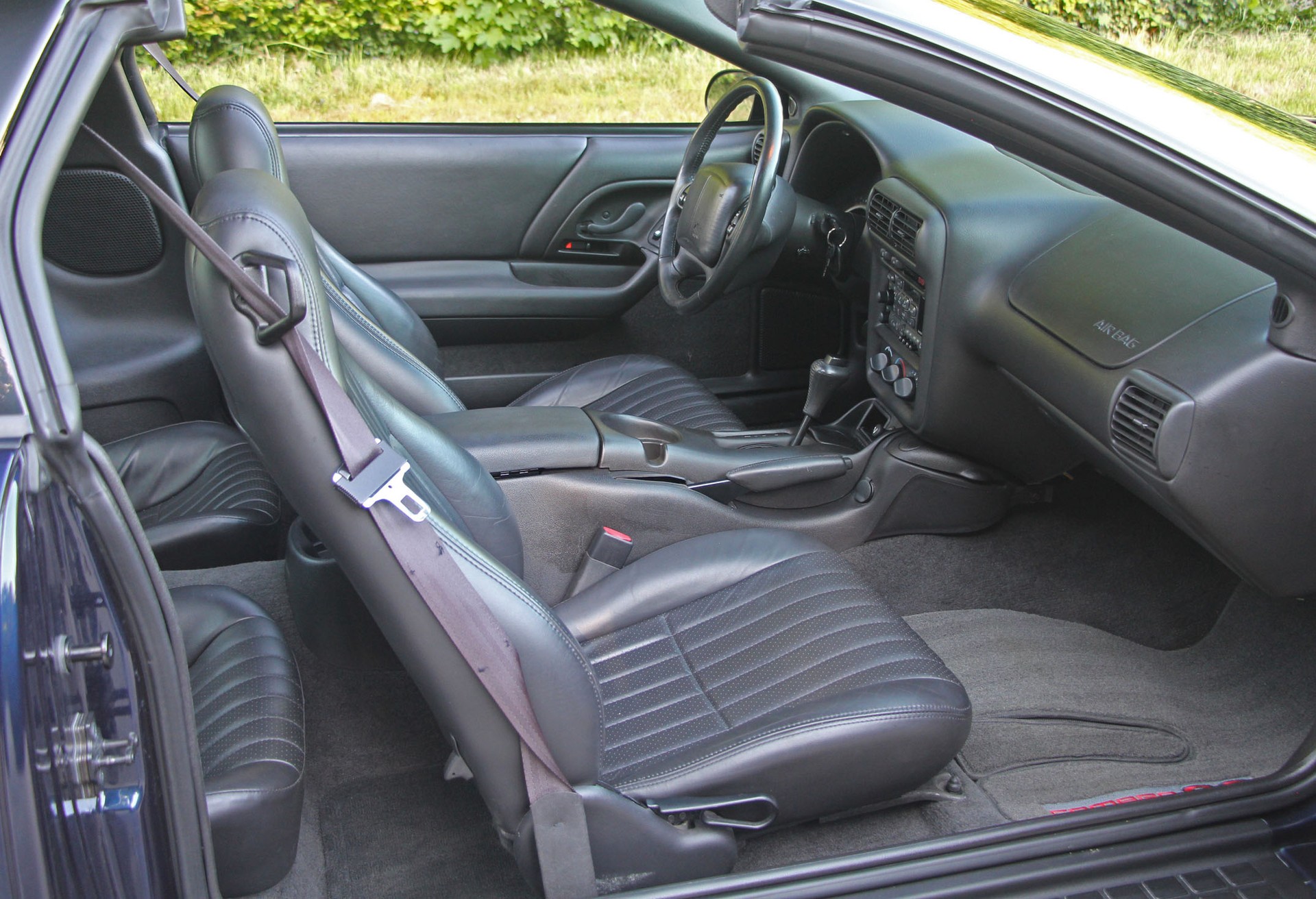 CHEVROLET Camaro SS-image-9