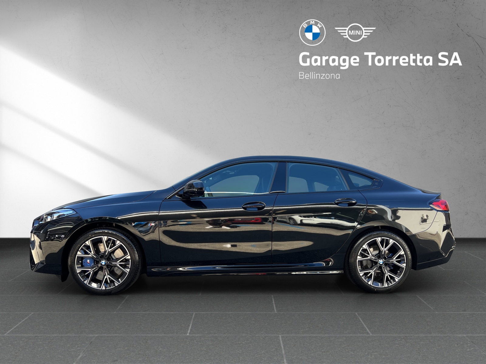 BMW 220 Gran Coupé 48V M Sport Steptronic-image-1
