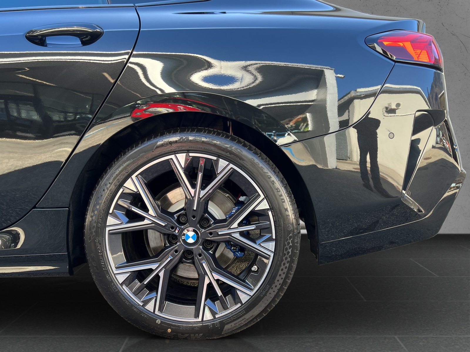 BMW 220 Gran Coupé 48V M Sport Steptronic-image-11