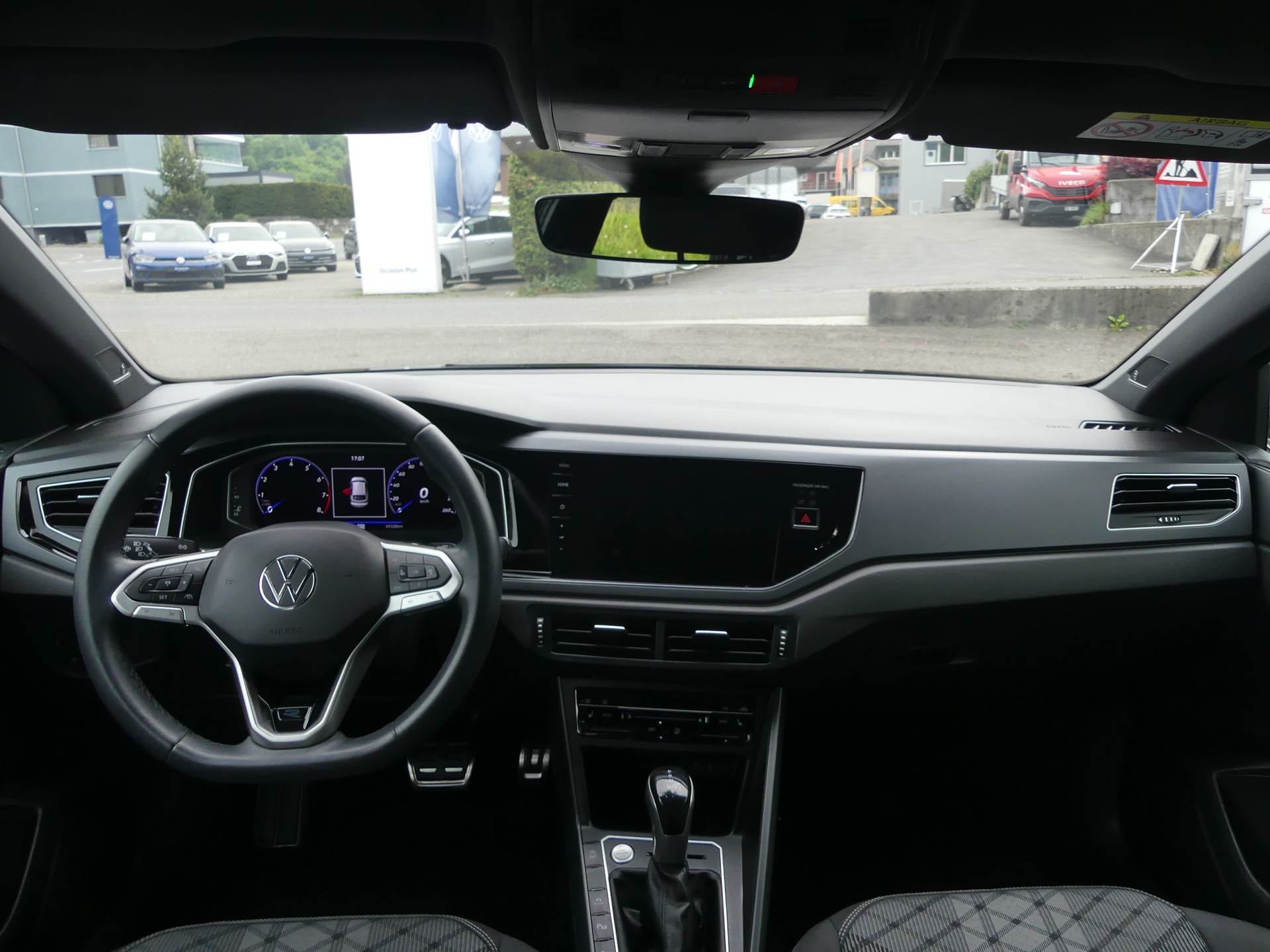 VW Taigo 1.5 TSI R-Line DSG-image-7