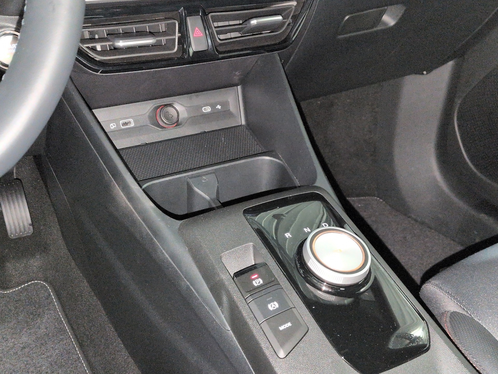 MG 3 1.5 Hybrid Luxury Aut.-image-11
