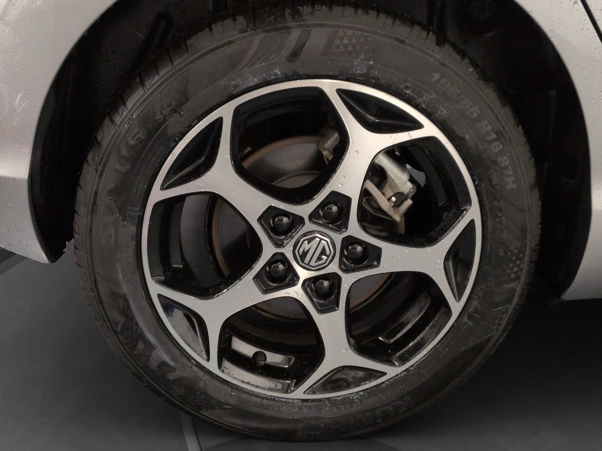 MG 3 1.5 Hybrid Luxury Aut.-image-23