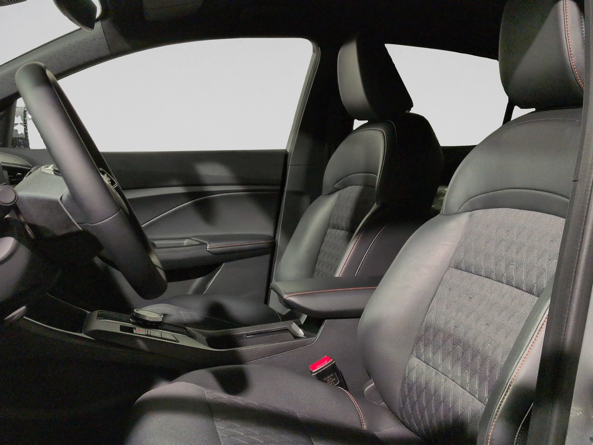 MG 3 1.5 Hybrid Luxury Aut.-image-8