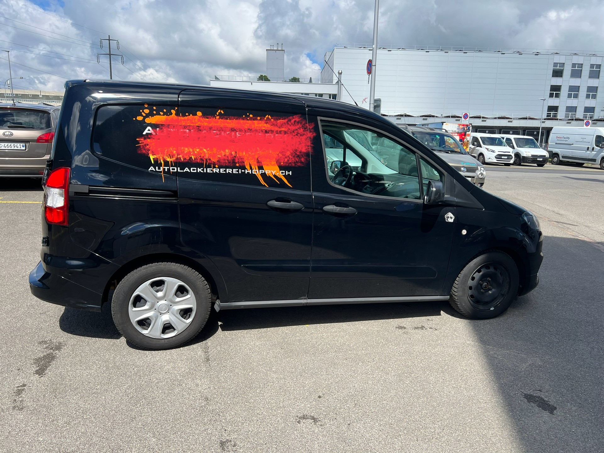 FORD Transit Courier Van 1.5 TDCi Basis-image-4