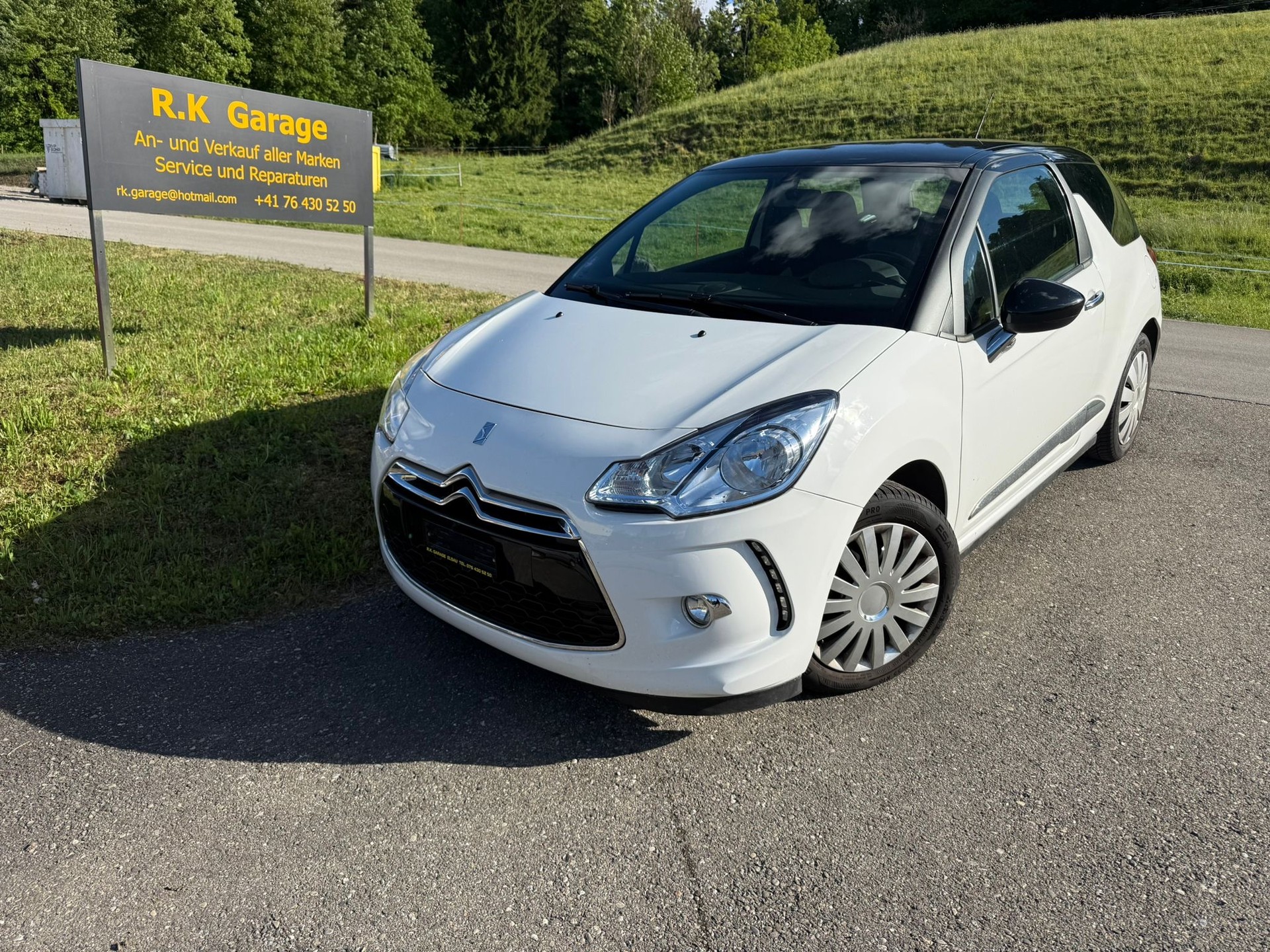 DS AUTOMOBILES DS3 1.2 VTi Chic-image-0