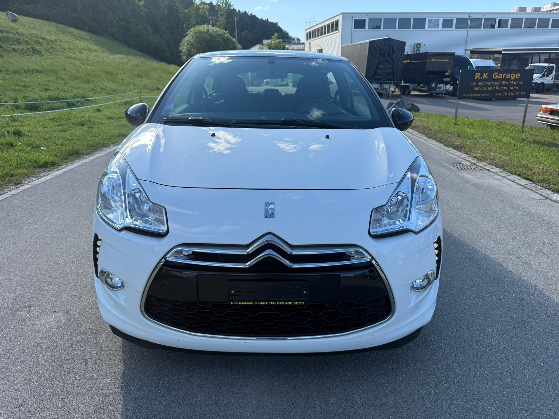 DS AUTOMOBILES DS3 1.2 VTi Chic-image-1