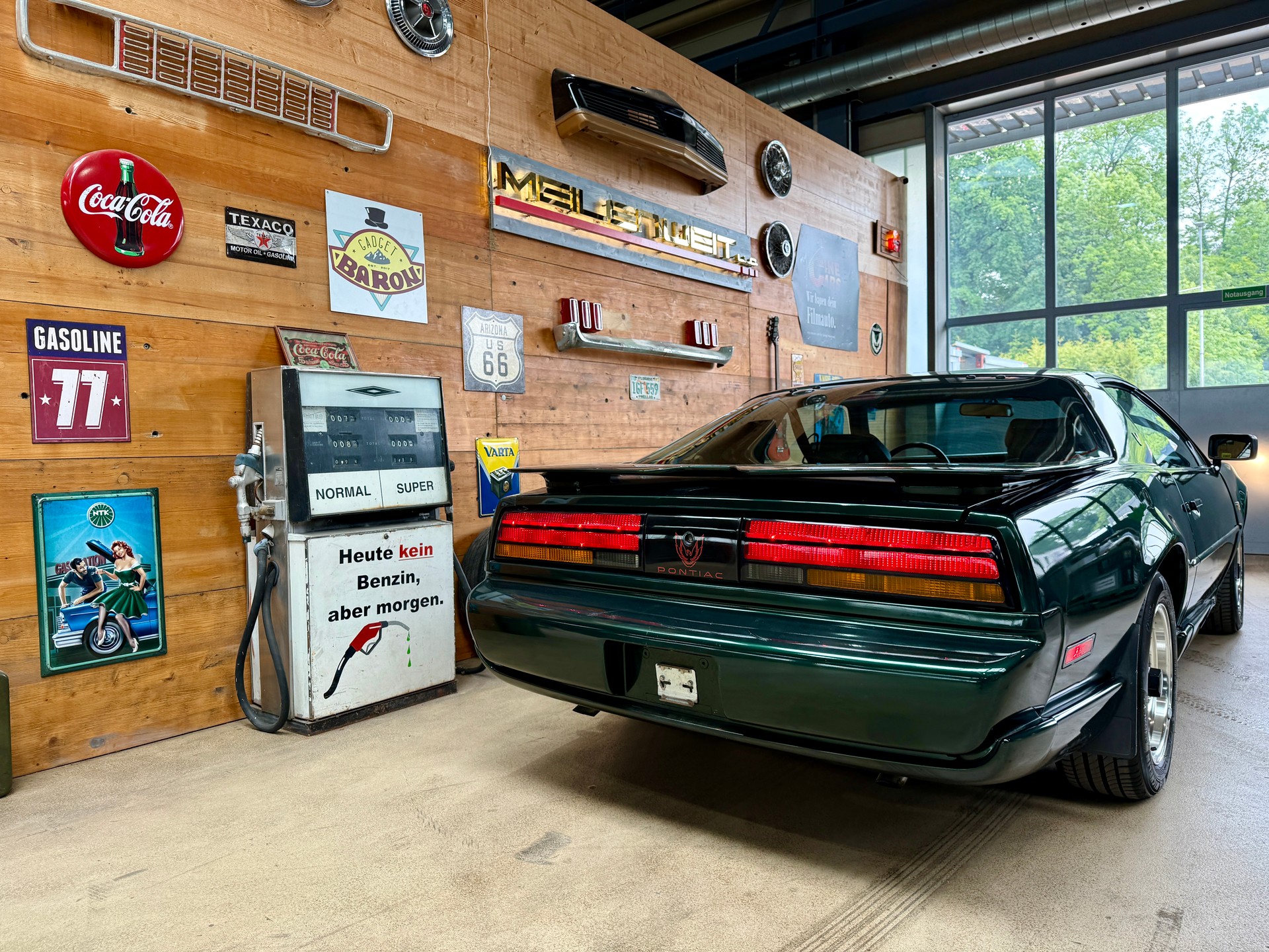 PONTIAC Firebird 5.0 V8 Trans Am GTA-image-14