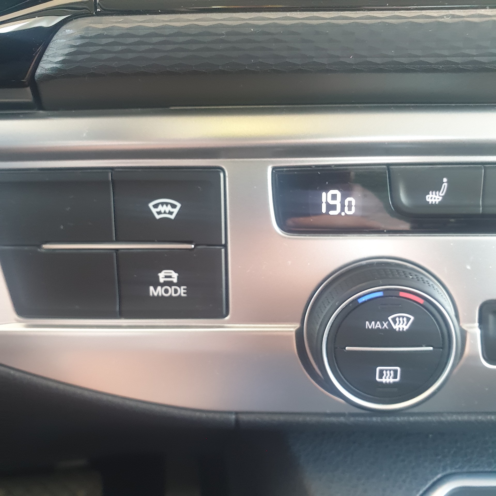 VW T6.1 California Beach 2.0 Bi-TDI 4 Motion DSG-image-18