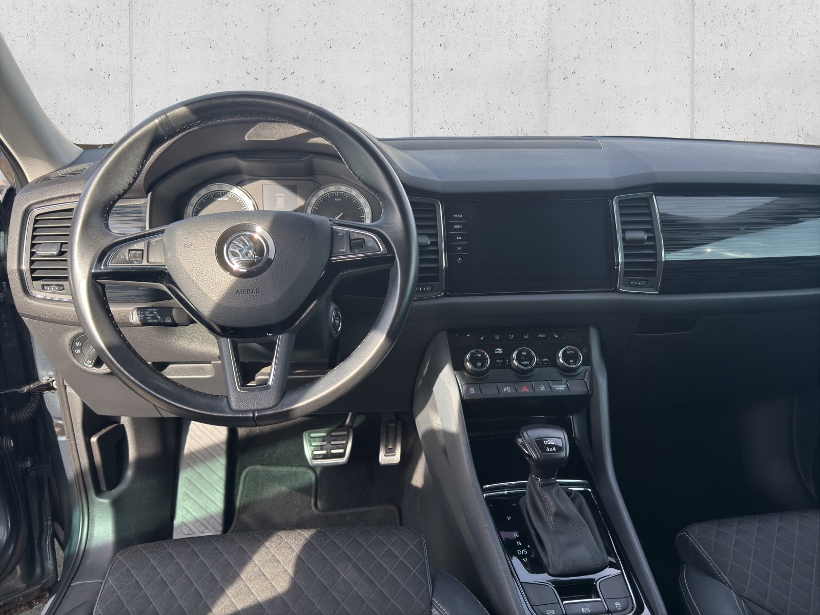 SKODA Kodiaq 2.0 TDI CR Style 4x4 DSG-image-13
