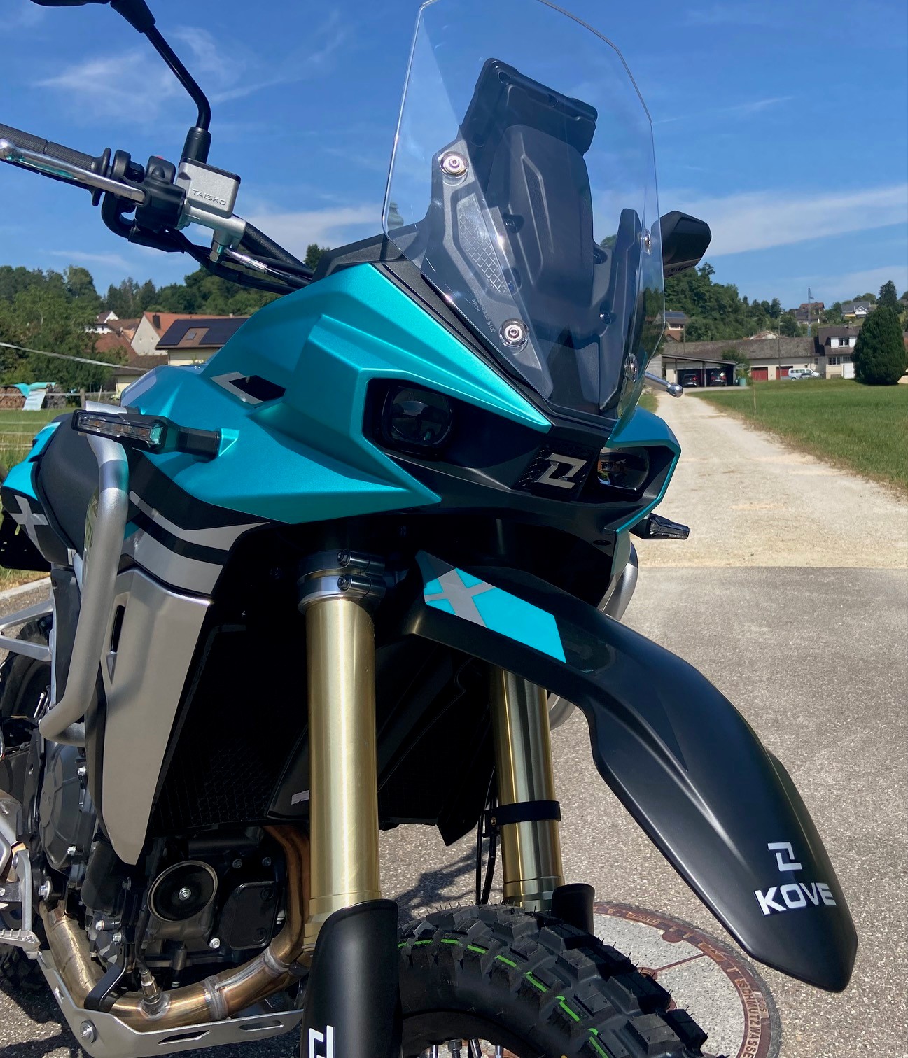 KOVE 800 X Rally-showroom-element-2