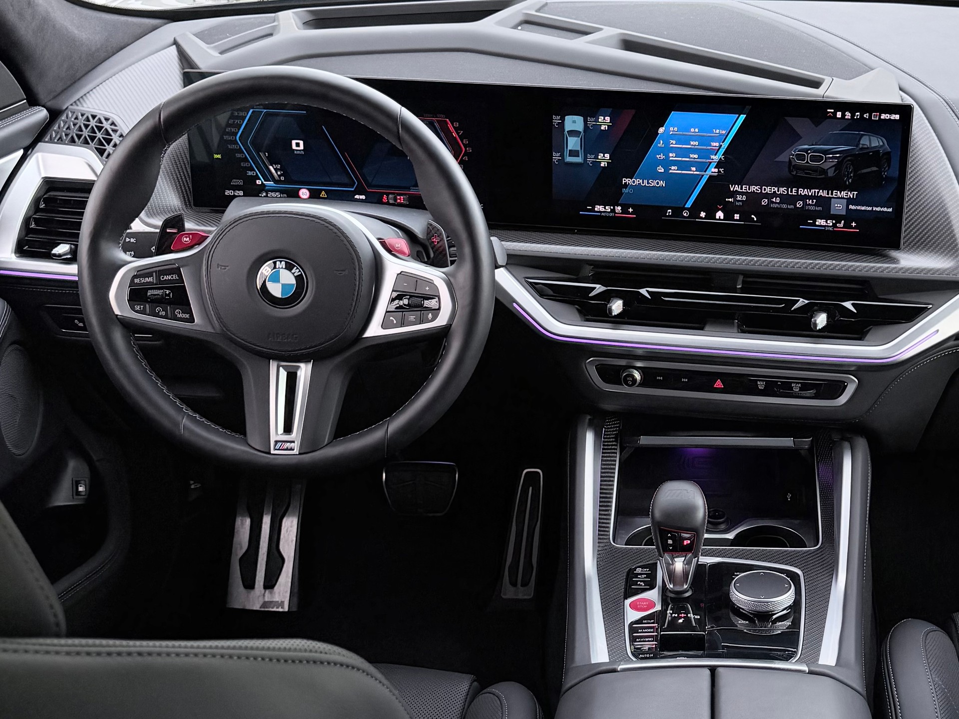 BMW XM xDrive 50e PHEV Steptronic-image-8