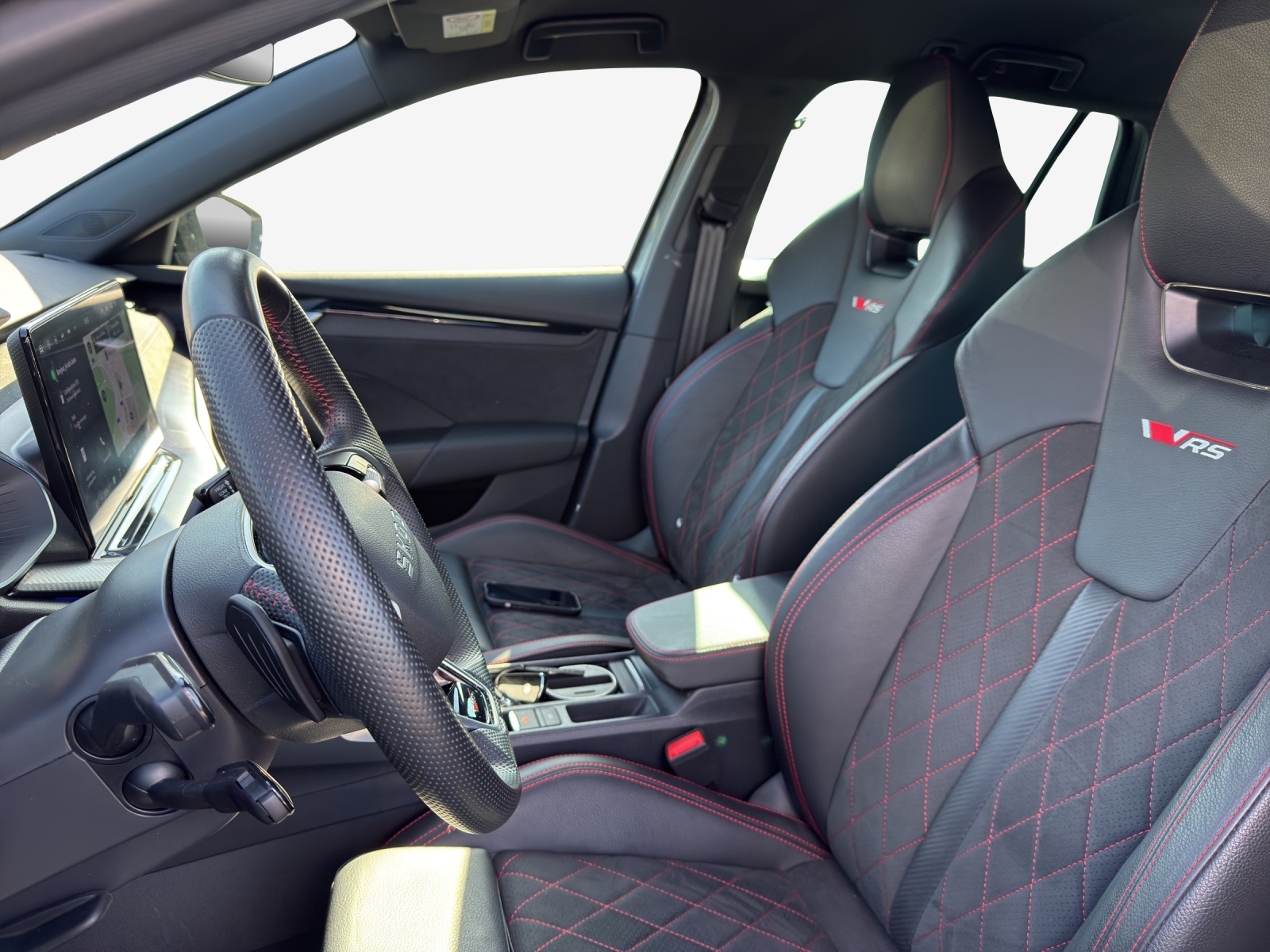 SKODA Octavia Combi 2.0 TSI DSG RS-image-7