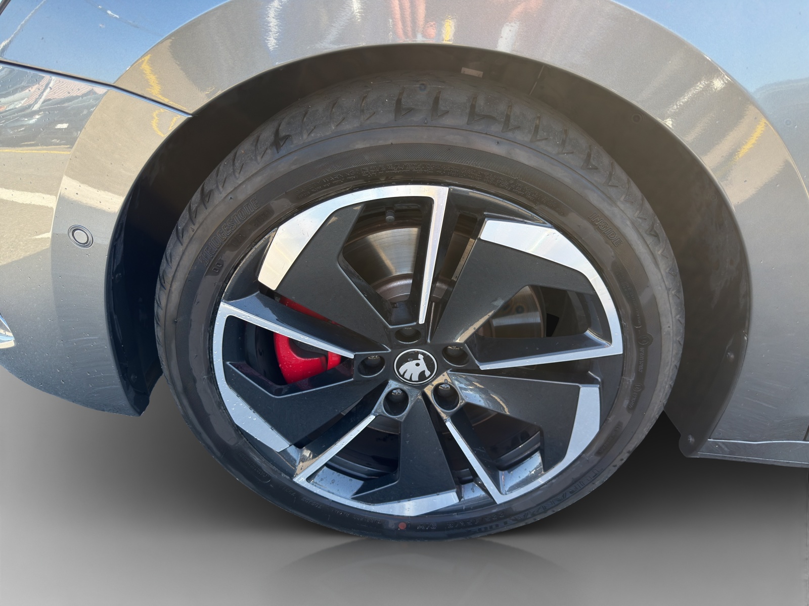 SKODA Octavia Combi 2.0 TSI DSG RS-image-13