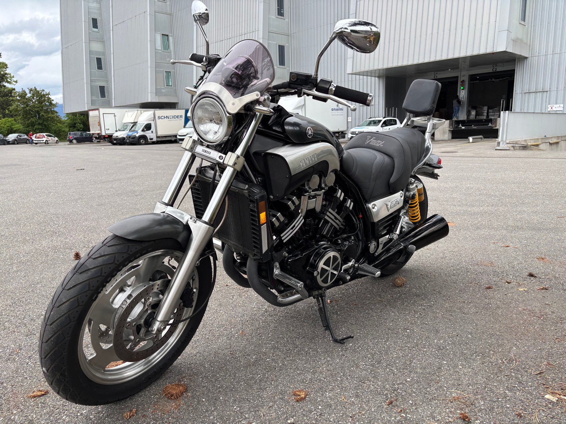 YAMAHA V-Max VMX 1200 (CAN)-image-2