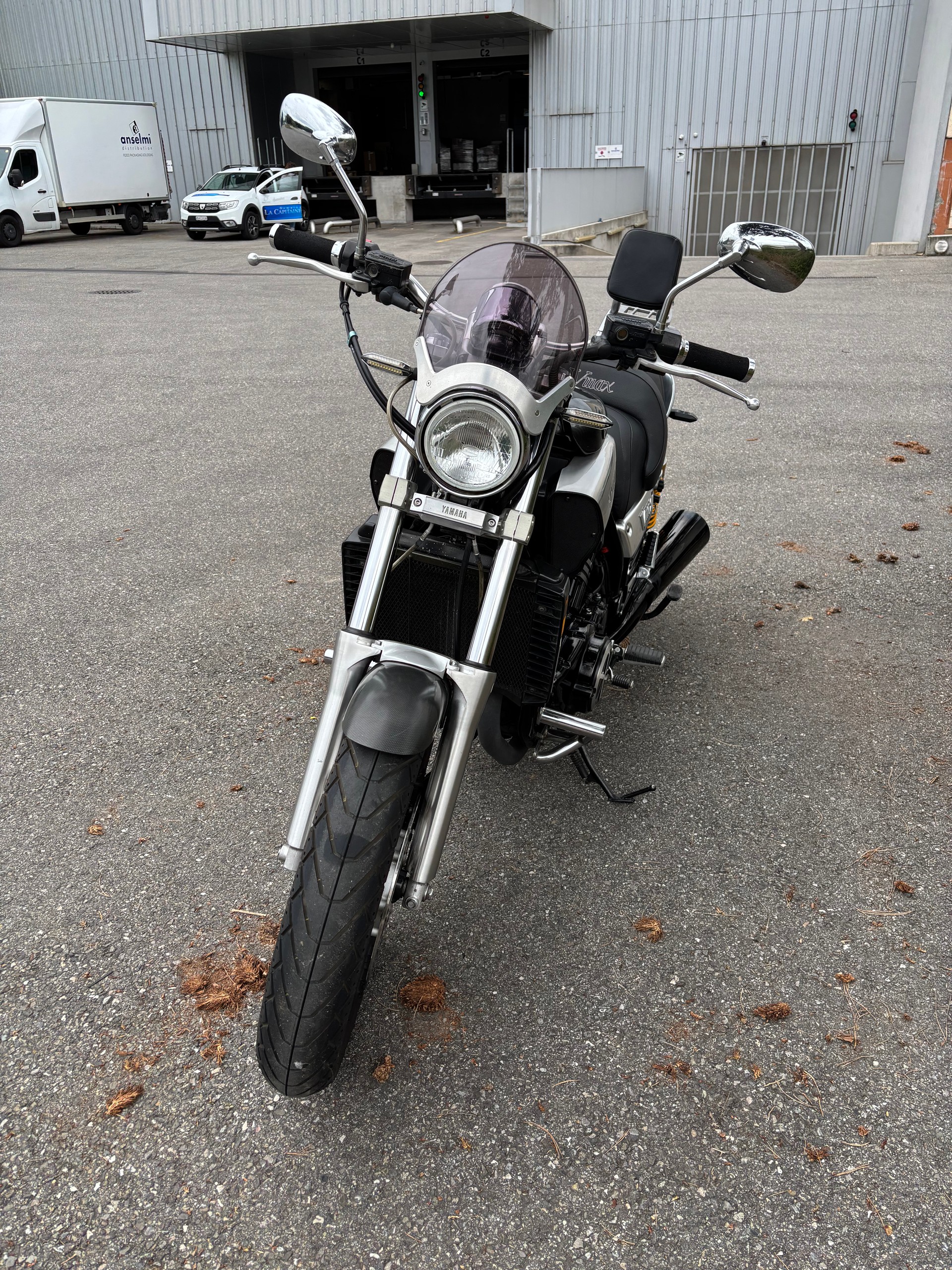 YAMAHA V-Max VMX 1200 (CAN)-image-7