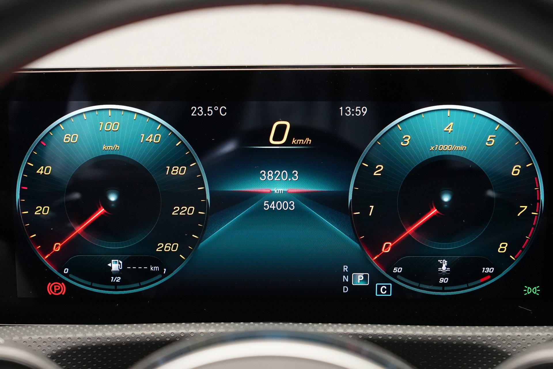 MERCEDES-BENZ CLA 200 AMG Line 7G-DCT *CH-Fahrzeug*-image-23