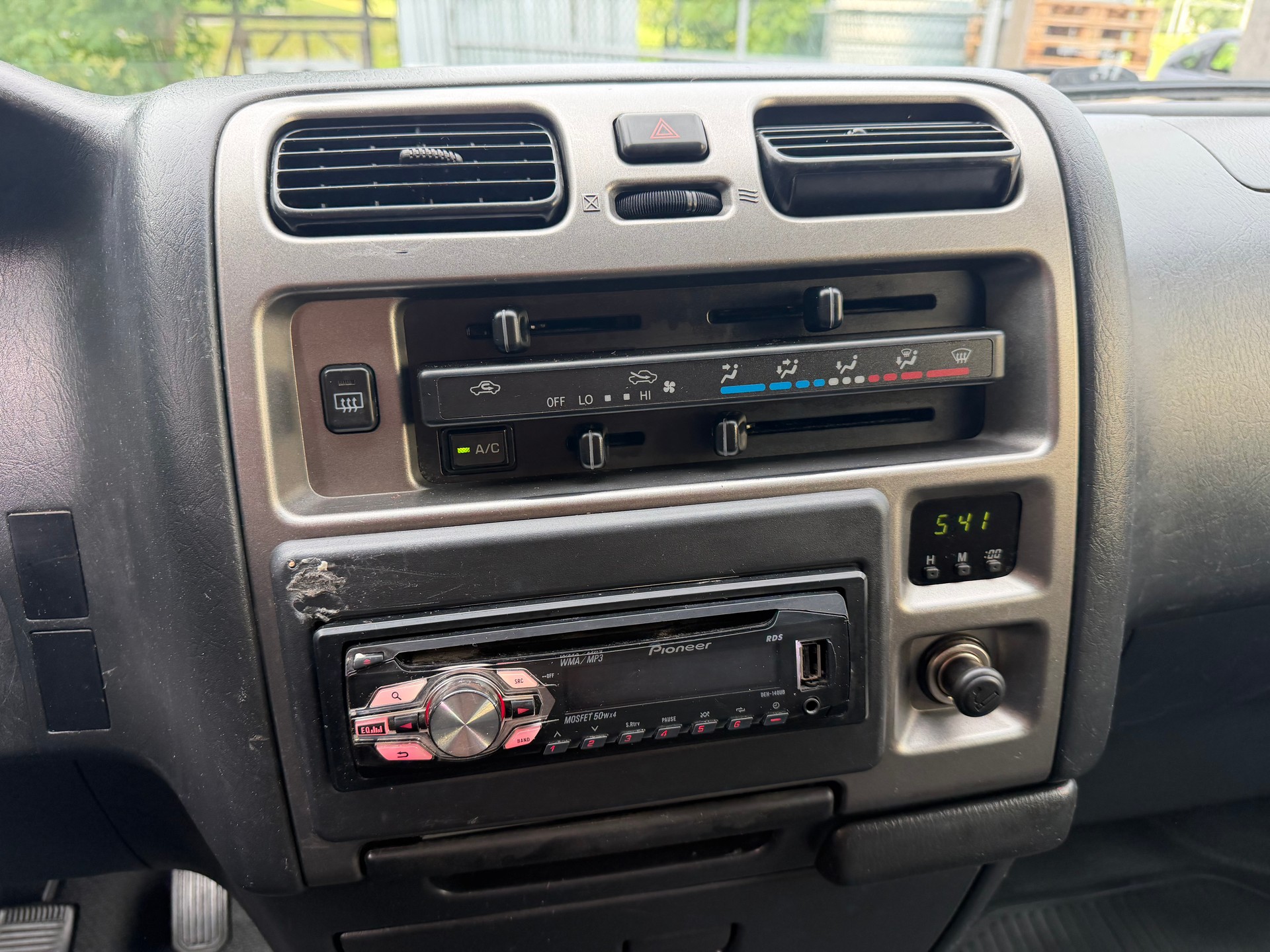 TOYOTA Hiace D-4D Van LWB-image-10