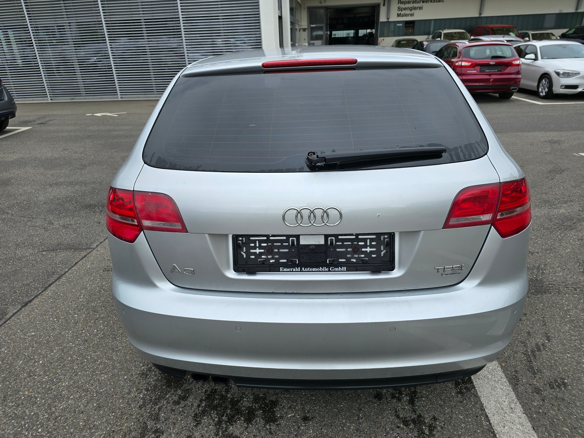 AUDI A3 Sportback 2.0 TFSI Ambiente quattro S-tronic-image-7