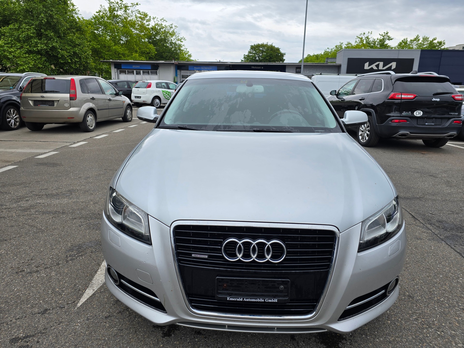 AUDI A3 Sportback 2.0 TFSI Ambiente quattro S-tronic-image-2