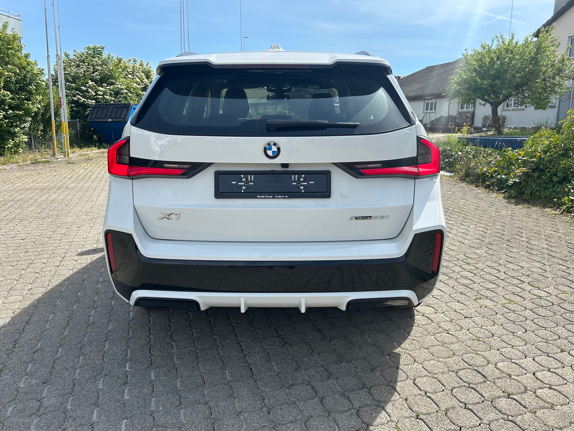BMW X1 xDrive 23i 48V M Sport-image-3