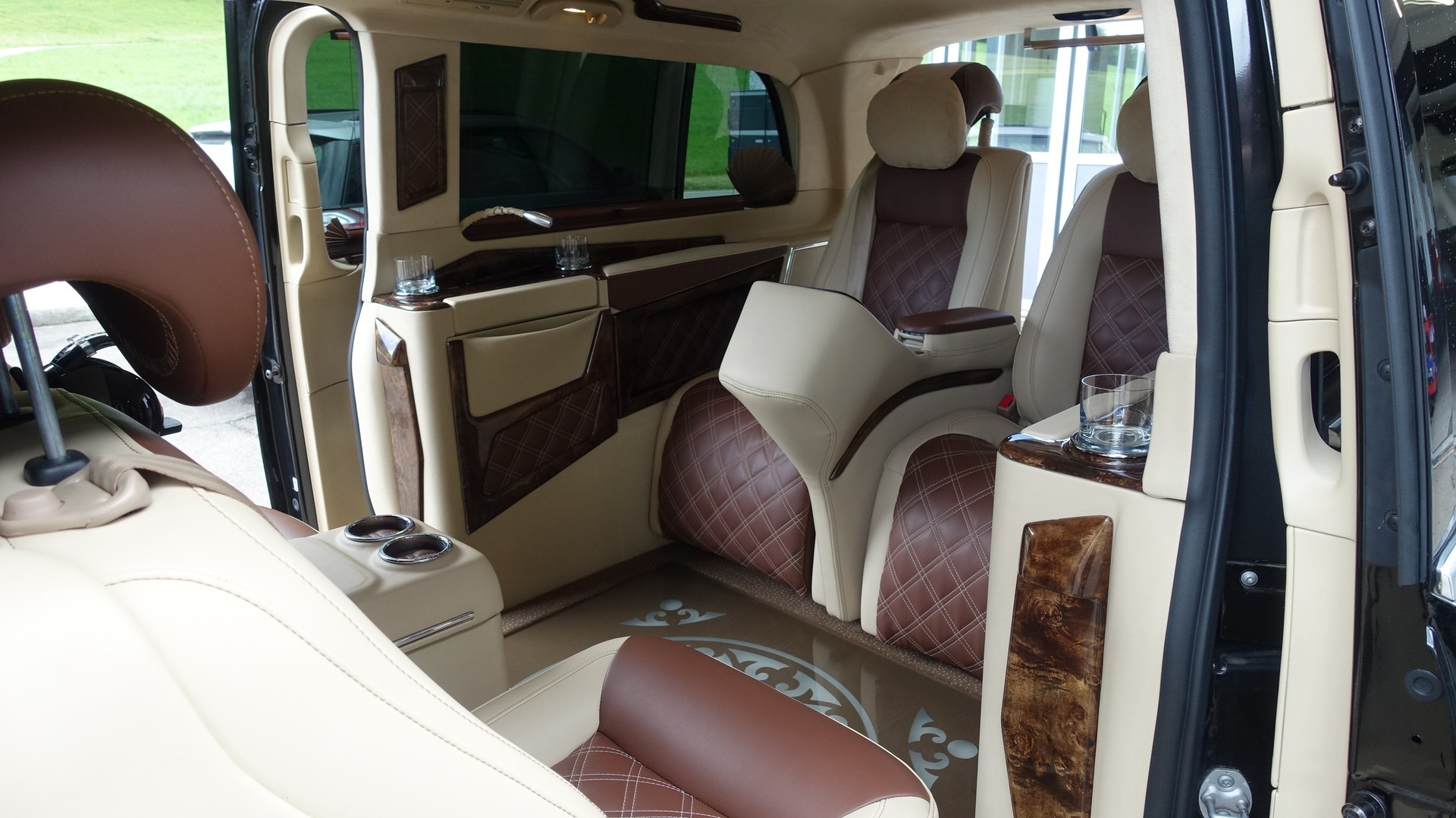 MERCEDES-BENZ V 250 d Avantgarde extralang 7G-Tronic VIP-Umbau-image-13