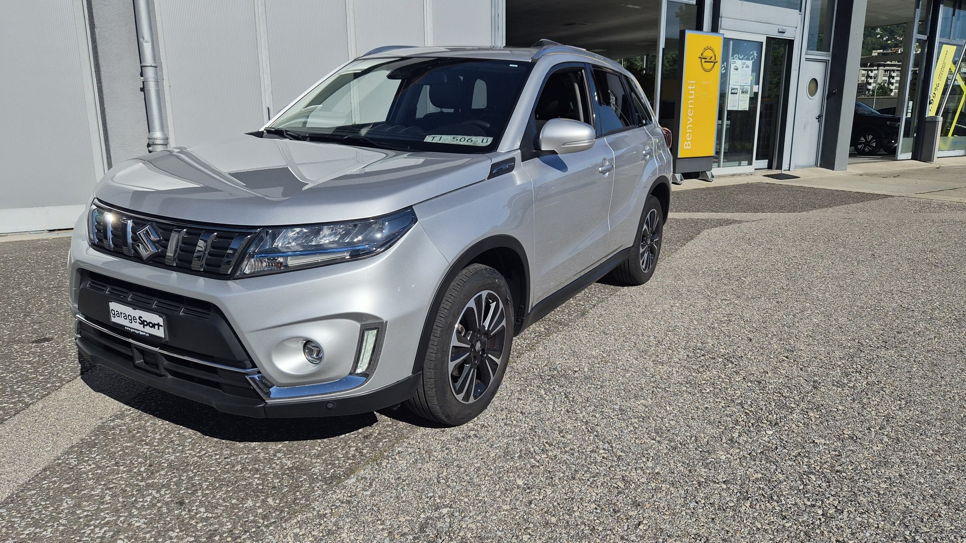 SUZUKI Vitara 1.5 Hybrid Edition 35 Top 4x4 AGS-image-2