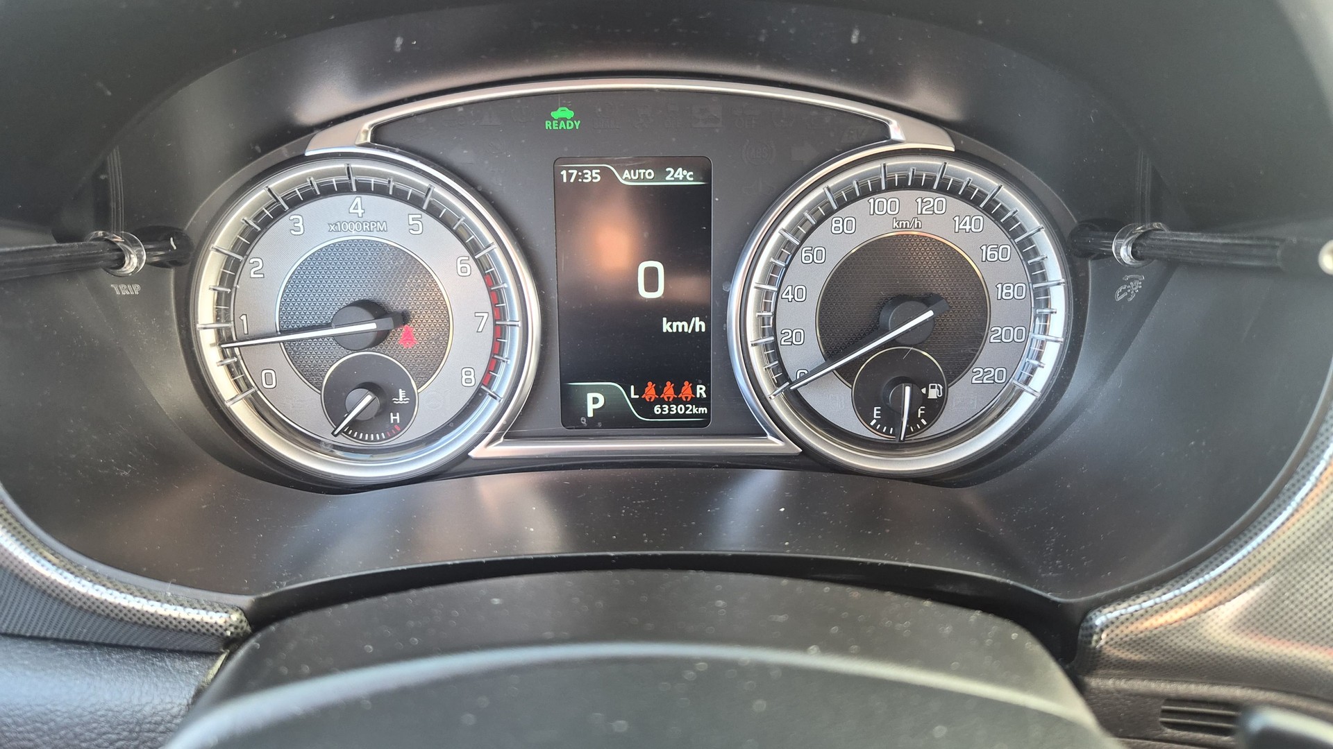 SUZUKI Vitara 1.5 Hybrid Edition 35 Top 4x4 AGS-image-9
