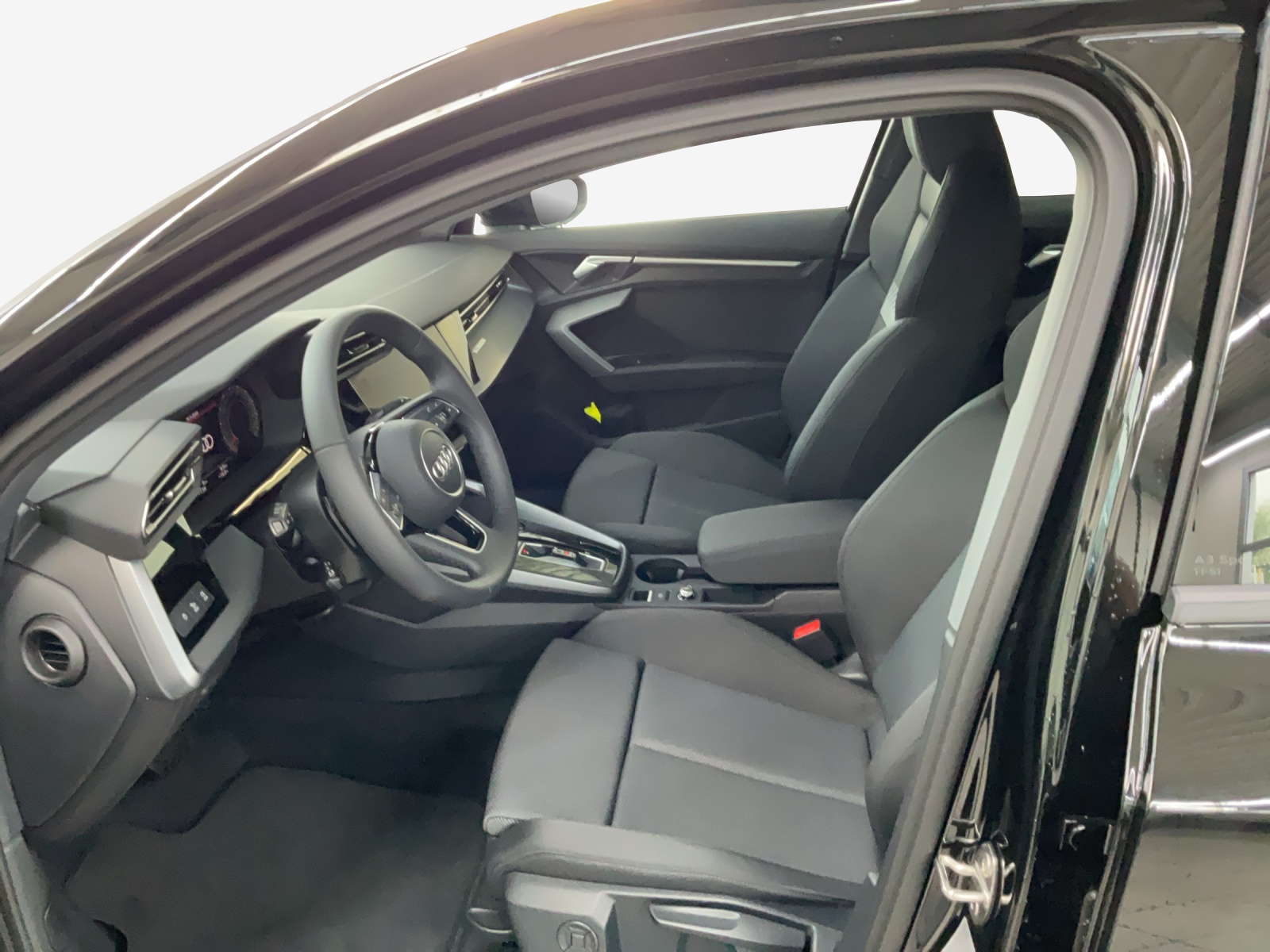 AUDI A3 Sportback TFSI 110 kW Attraction S tronic-image-7