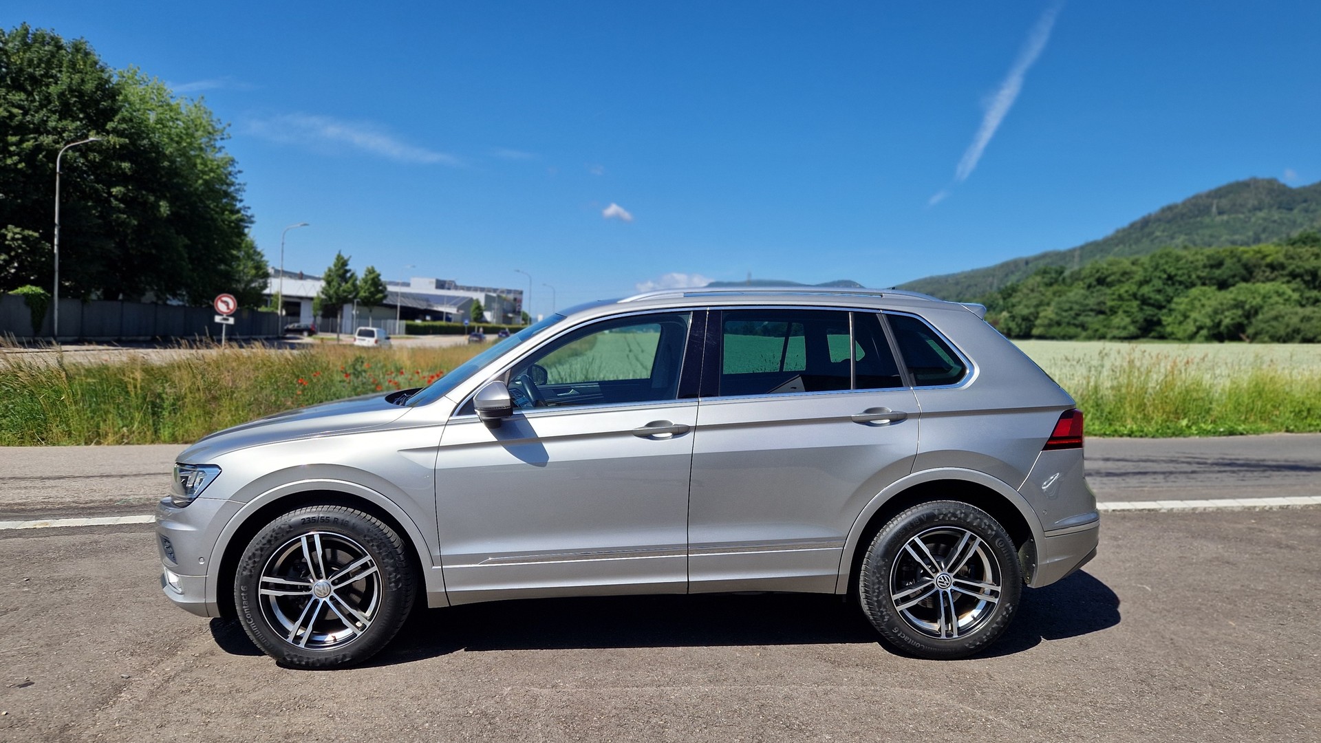 VW Tiguan 2.0 TDI SCR Highline4Motion DSG-image-2
