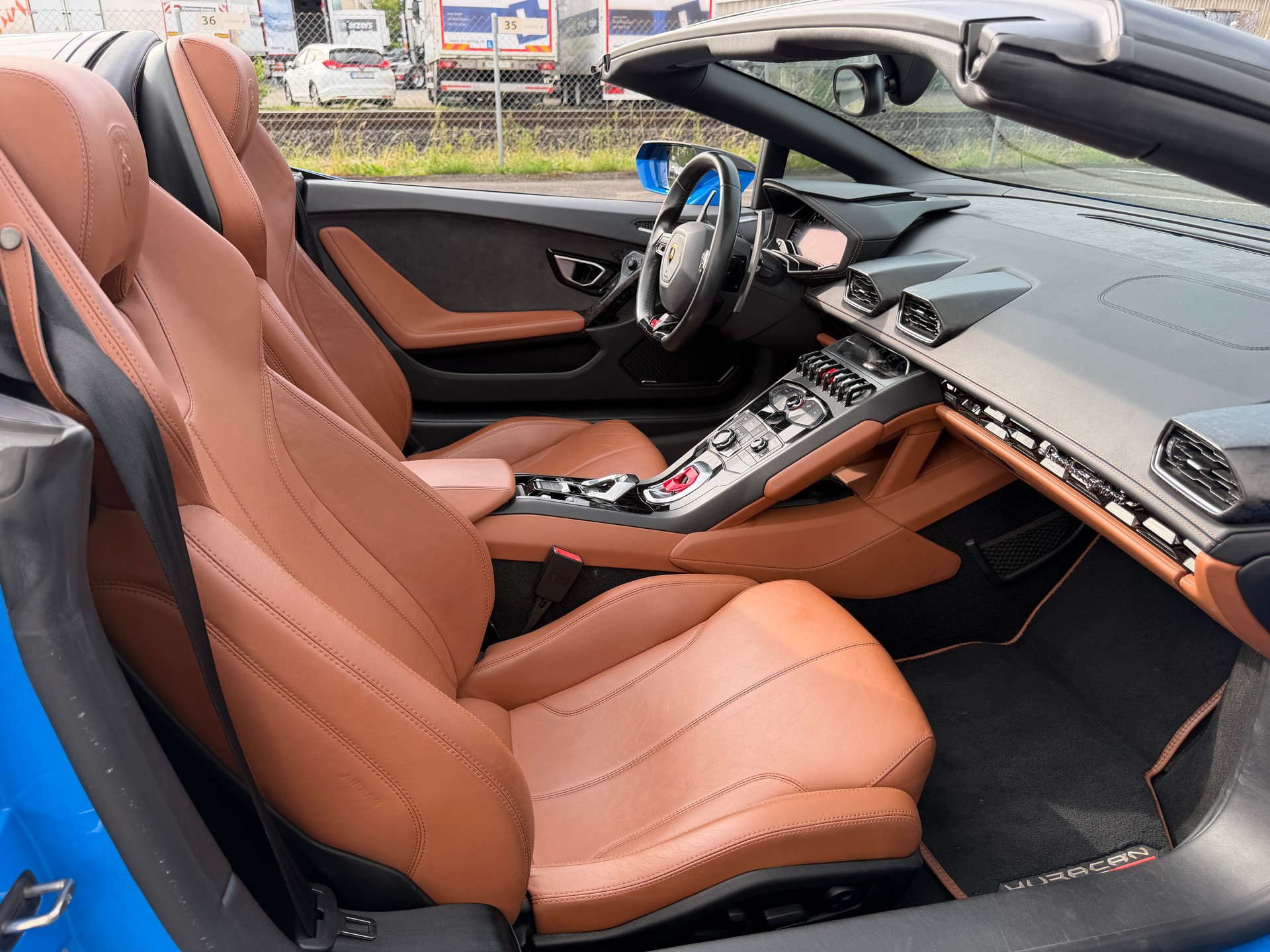 LAMBORGHINI Huracan LP610-4 Spyder DCT-image-9