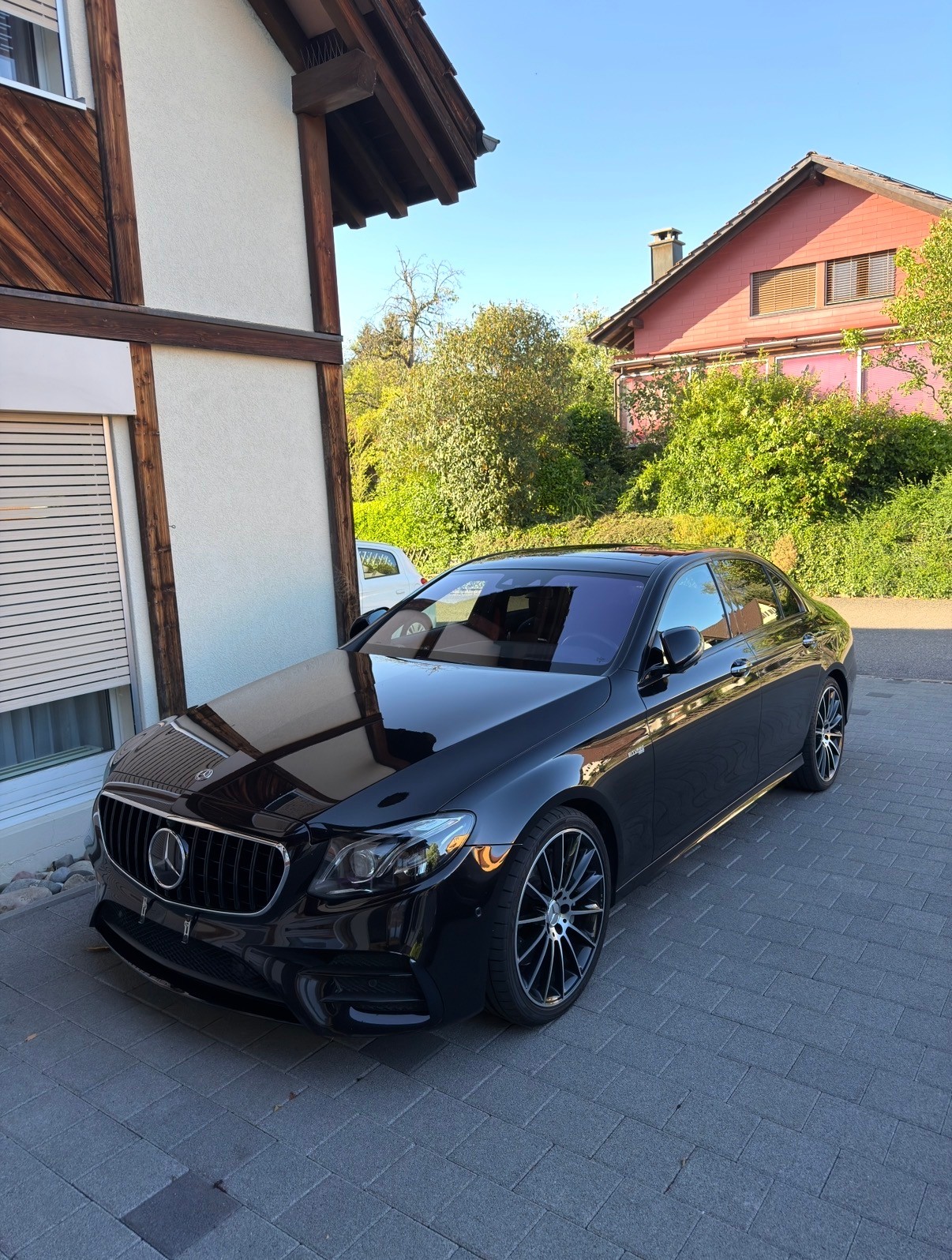 MERCEDES-BENZ E 43 AMG 4matic-image-0