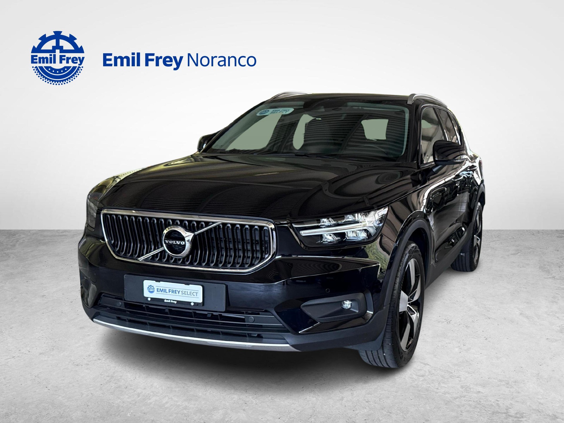 VOLVO XC40 1.5 T2 Momentum + Ruote invernali incluse-image-0