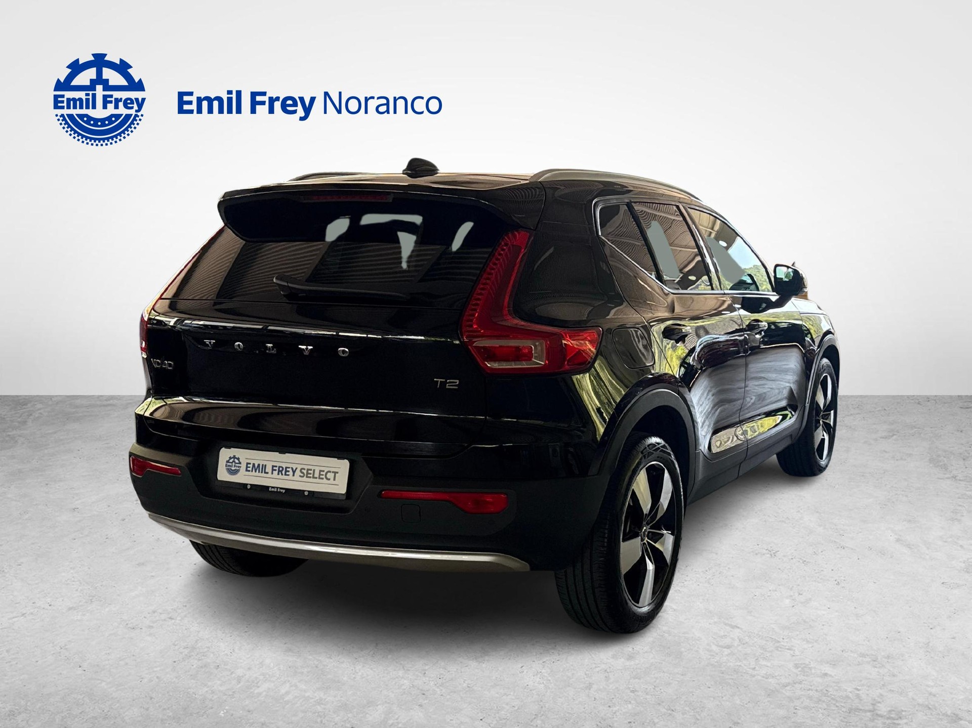 VOLVO XC40 1.5 T2 Momentum + Ruote invernali incluse-image-4