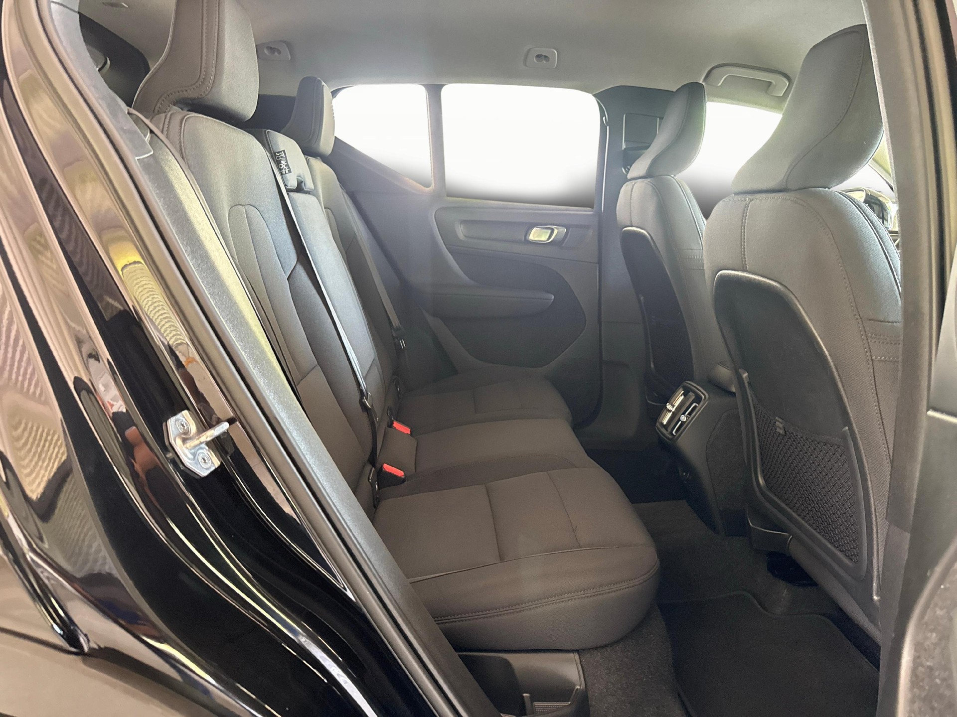 VOLVO XC40 1.5 T2 Momentum + Ruote invernali incluse-image-10