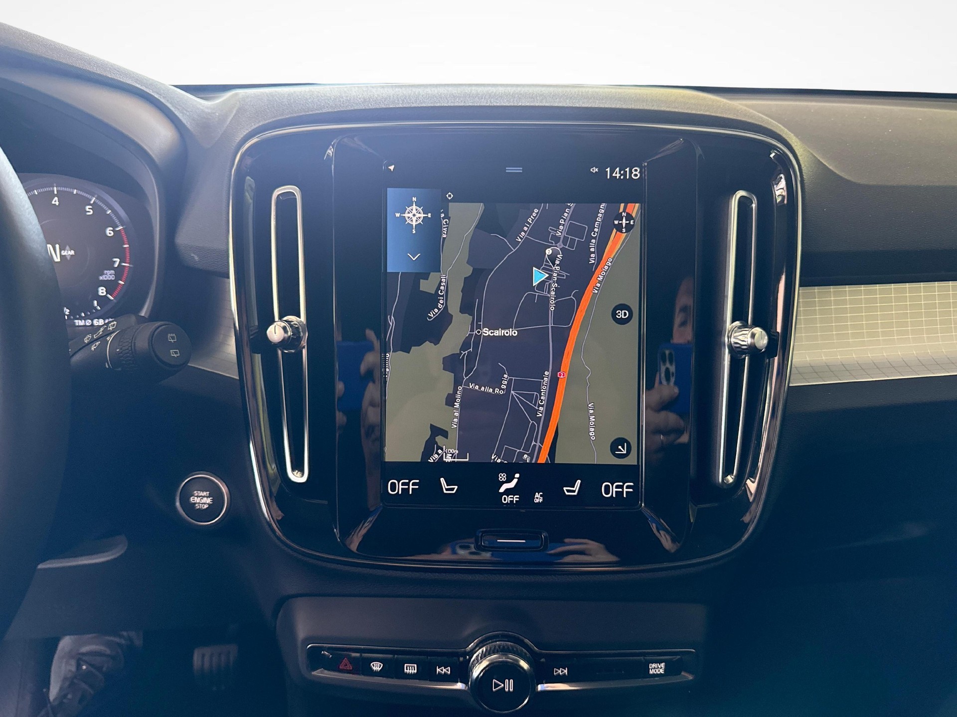 VOLVO XC40 1.5 T2 Momentum + Ruote invernali incluse-image-12