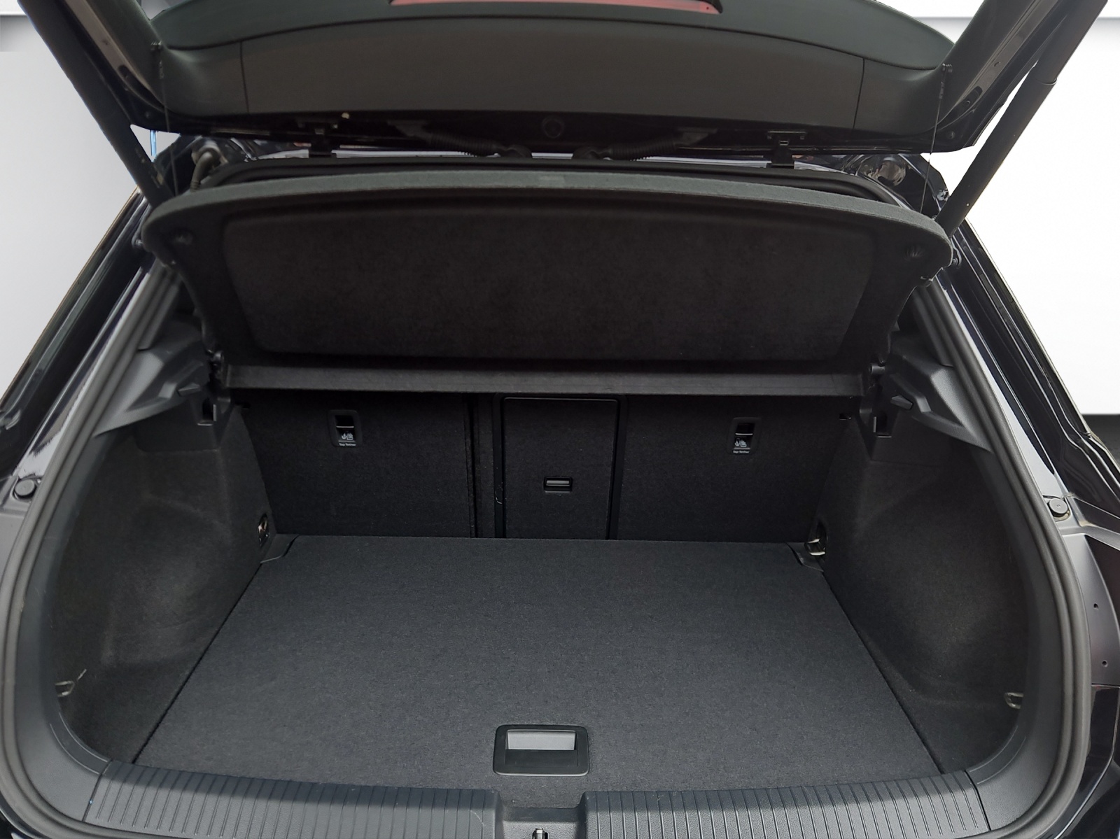 VW VW T-Roc R 4Motion-image-15