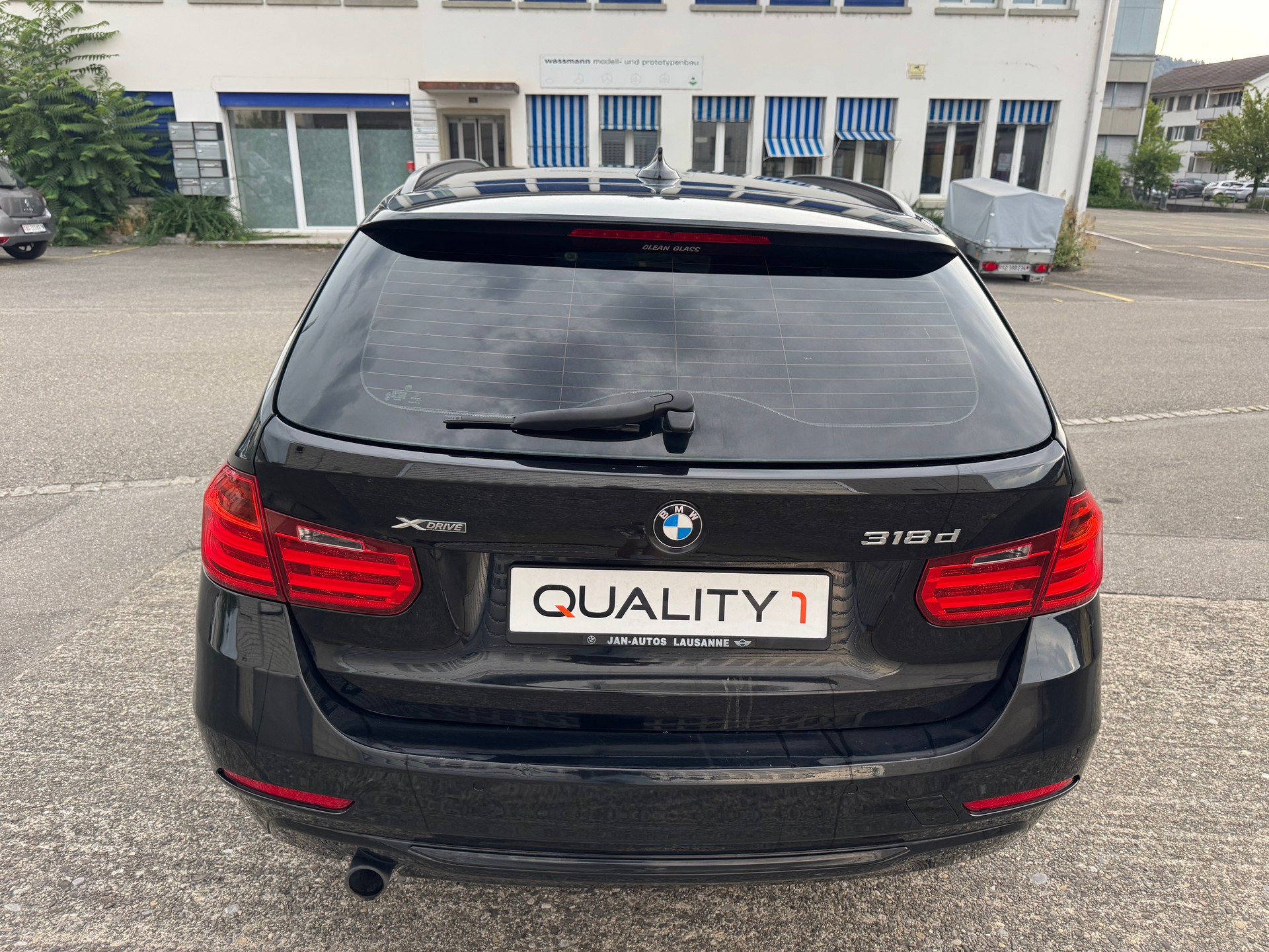 BMW 318d xDrive Touring Sport Line-image-6