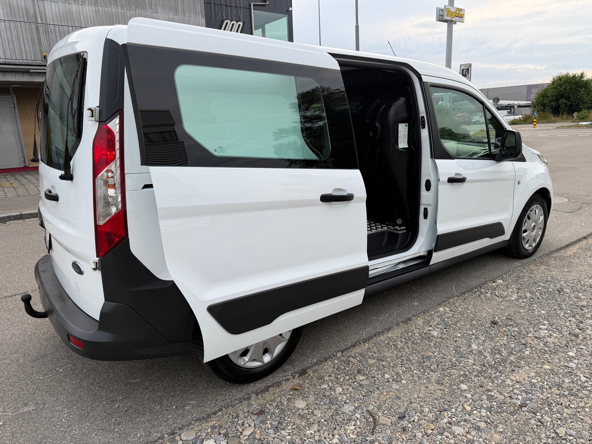 FORD Transit Connect Van T230 1.5 TDCi Ambiente-image-10