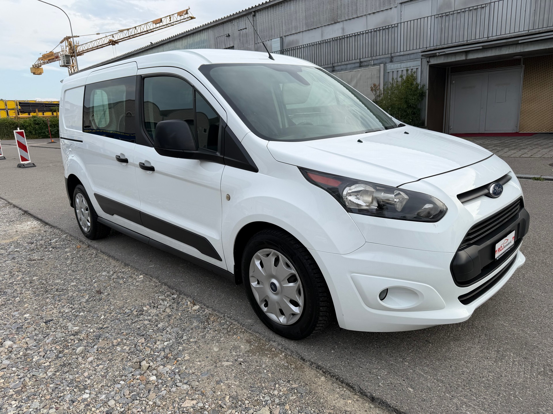 FORD Transit Connect Van T230 1.5 TDCi Ambiente-image-3