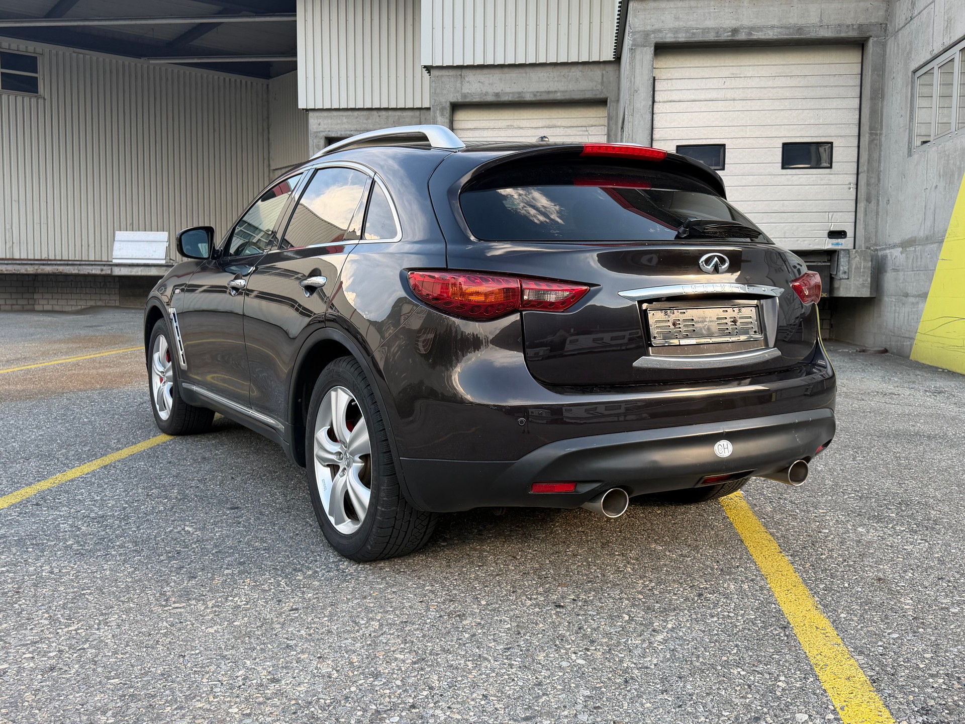 INFINITI FX30d S AWD Automatic-image-5