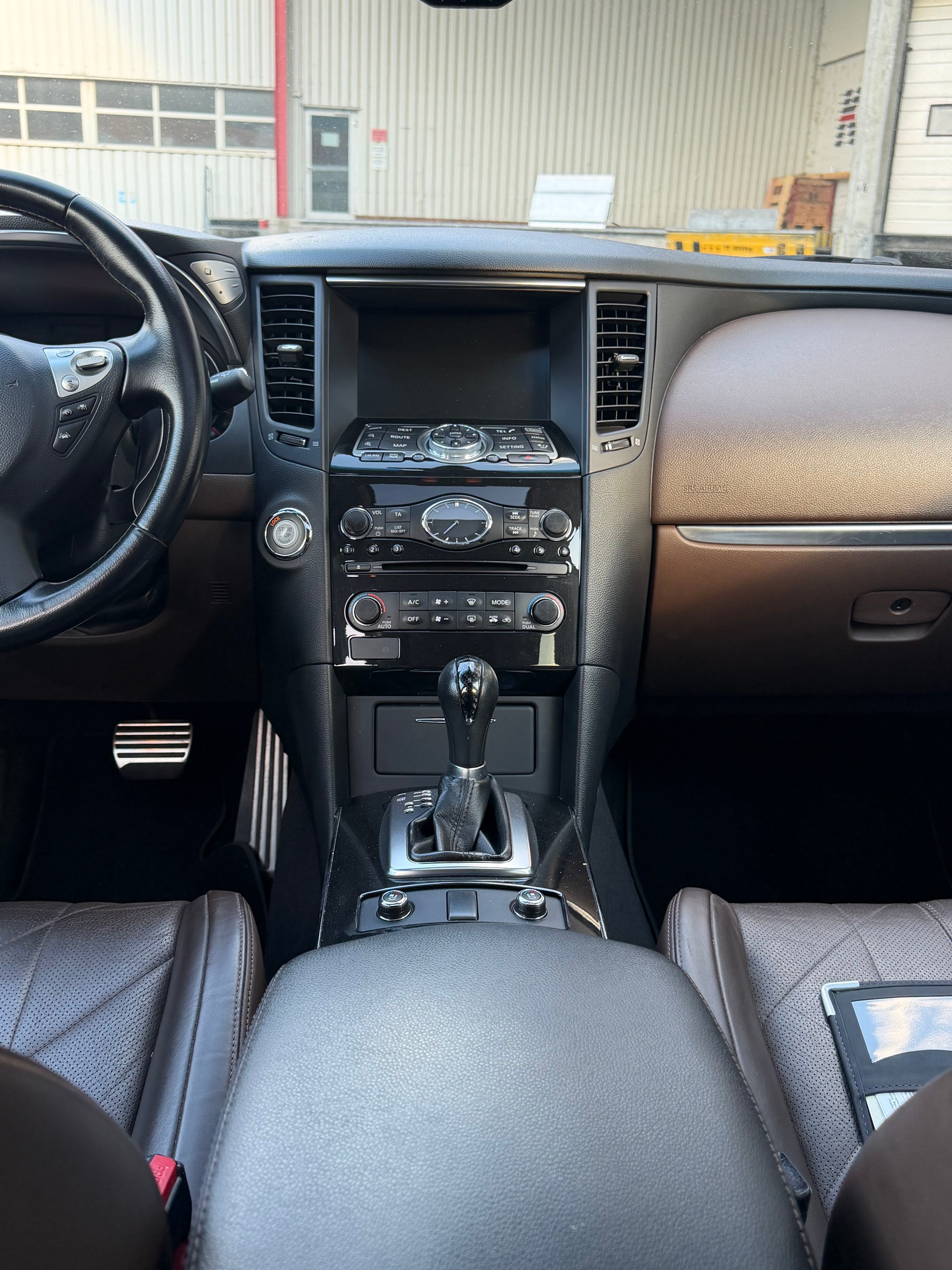 INFINITI FX30d S AWD Automatic-image-9