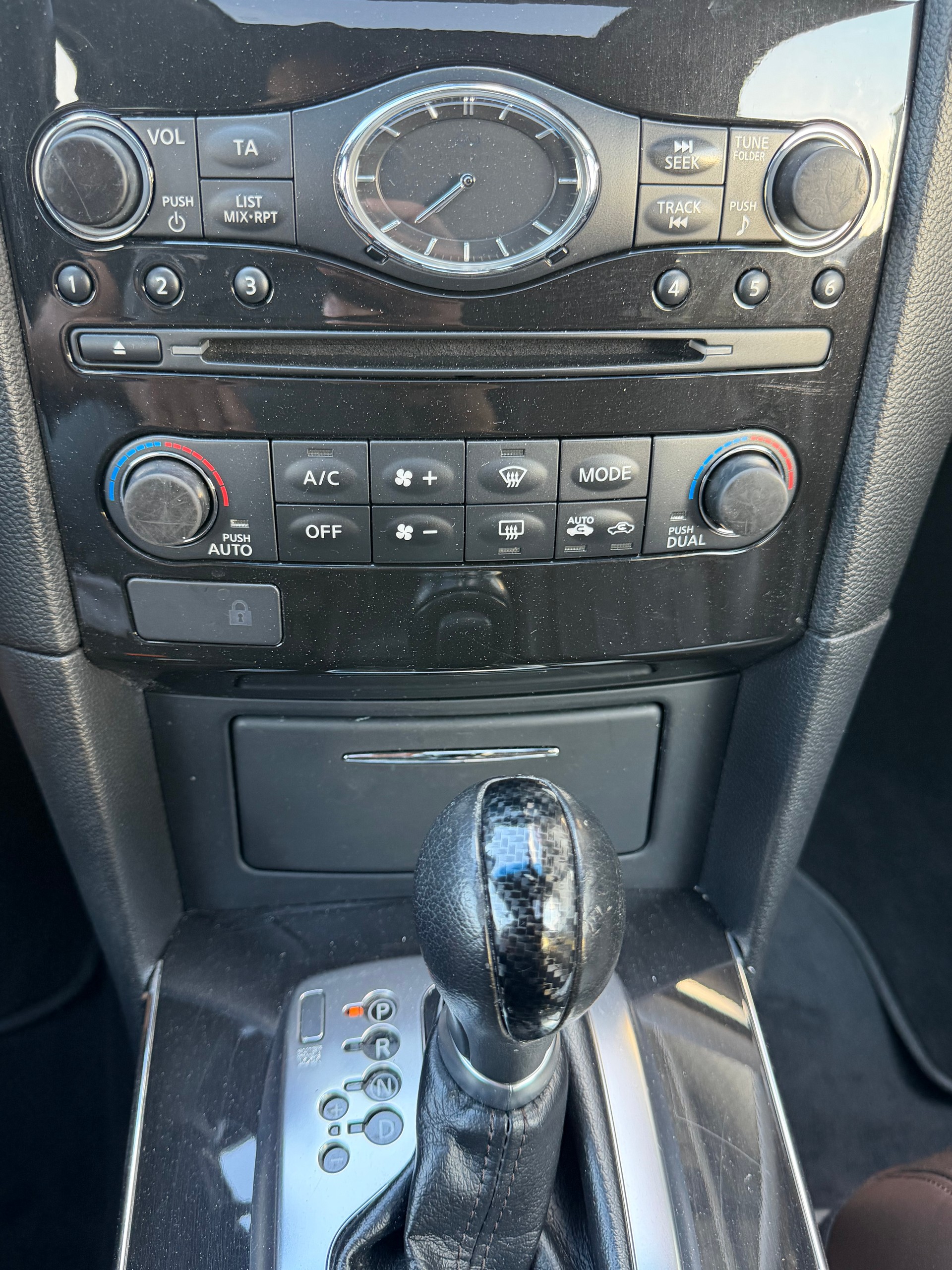 INFINITI FX30d S AWD Automatic-image-10