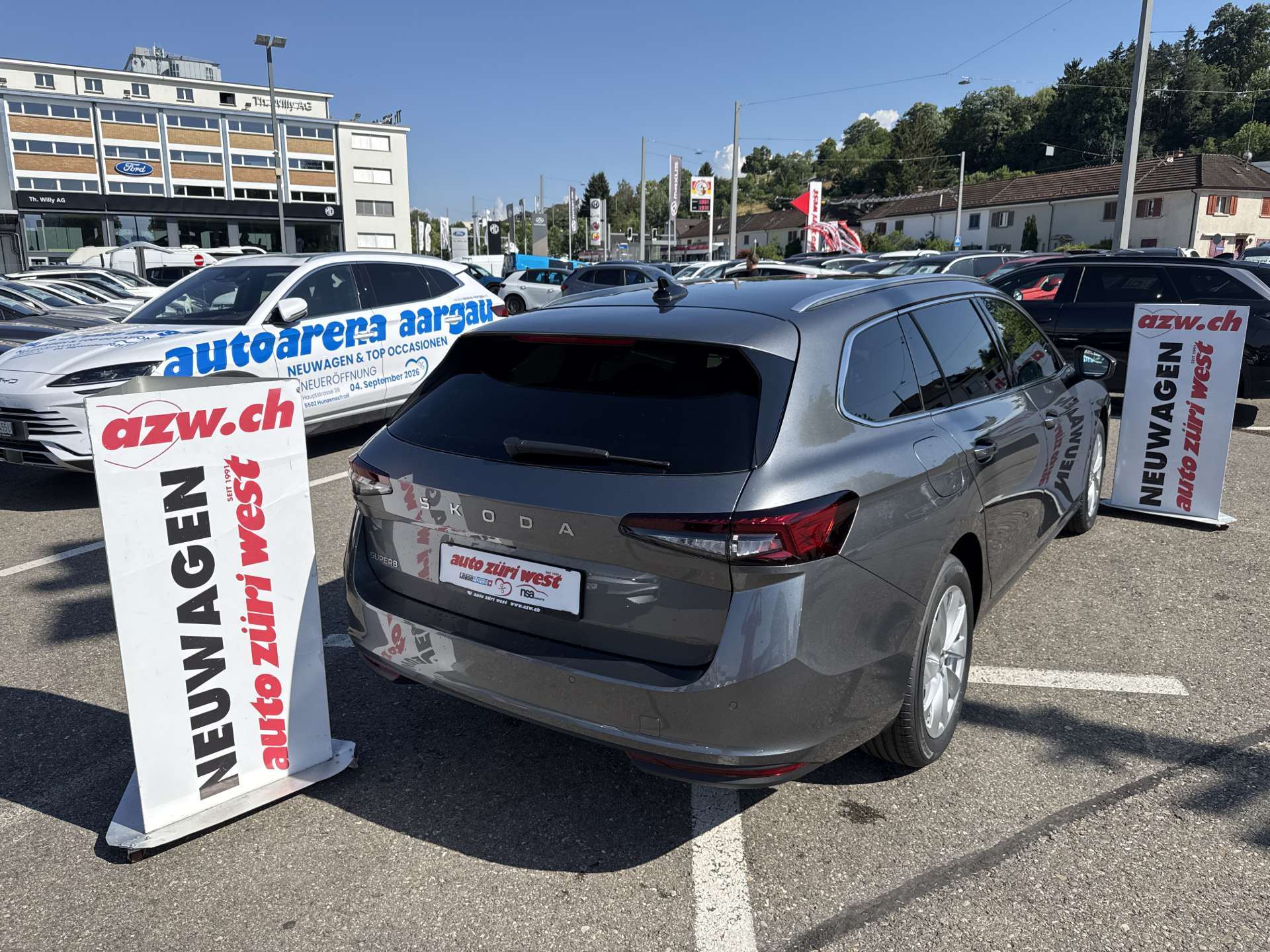 SKODA Superb Combi 1.5 TSi MHEV Selection DSG-Automat-image-2