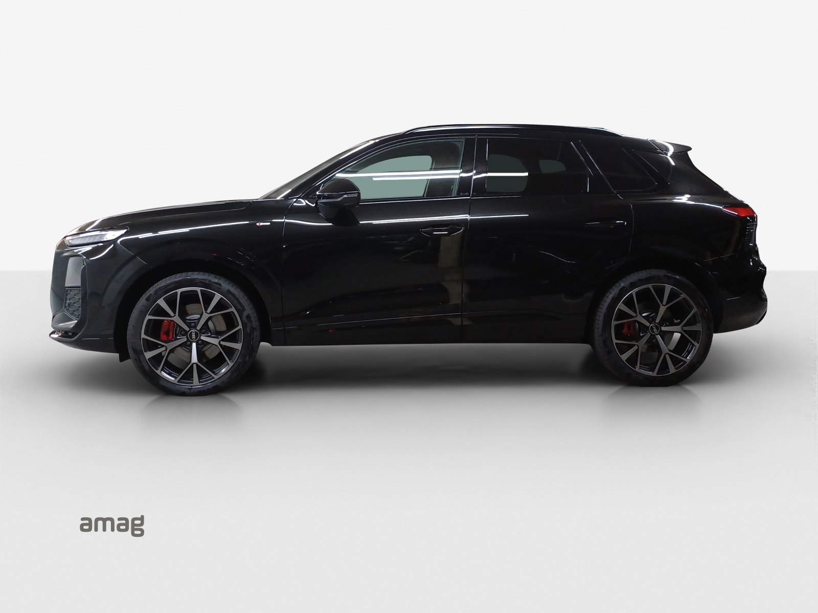 AUDI Q3 SUV TFSI quattro 195 kW S tronic-image-1