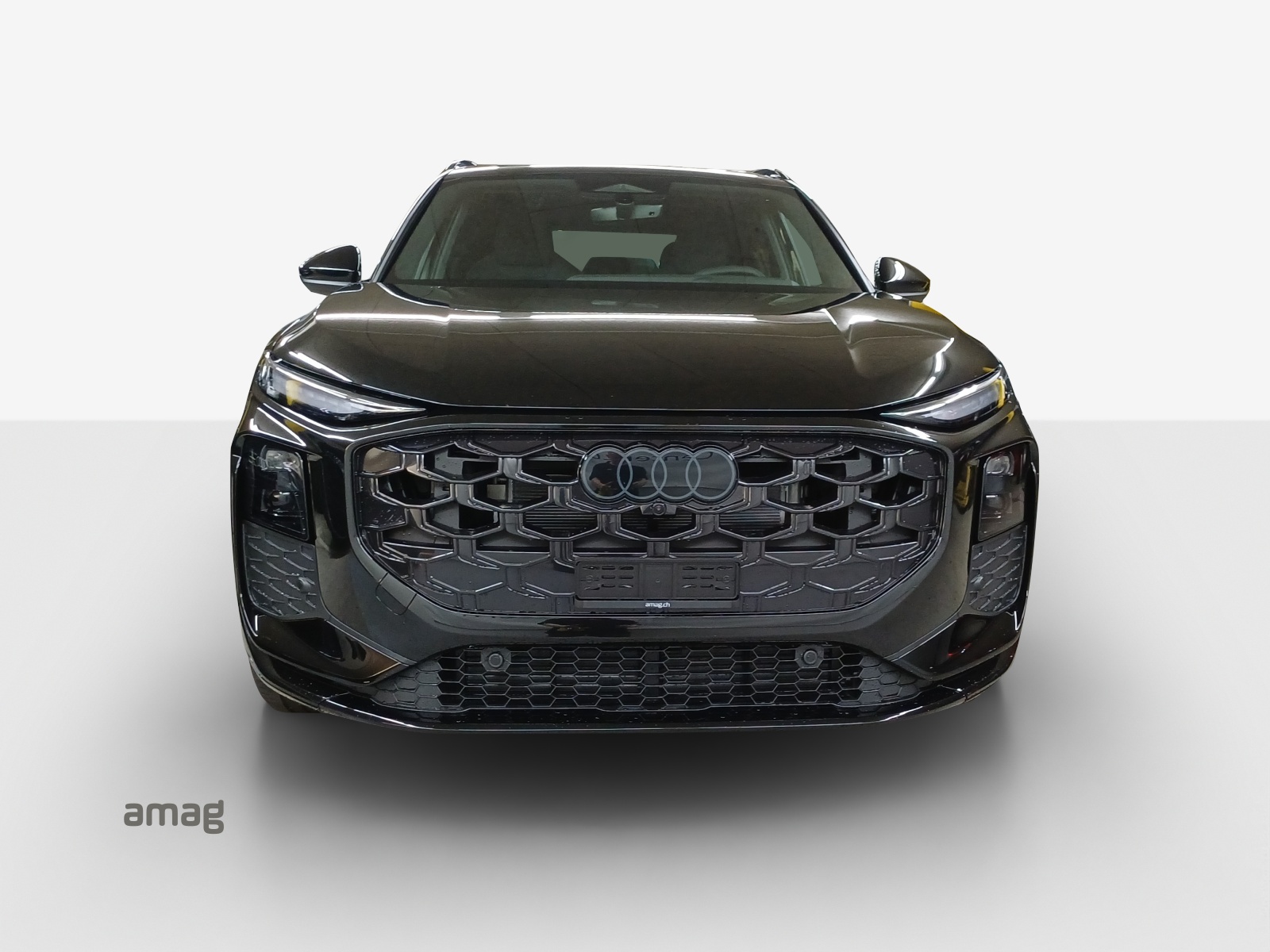 AUDI Q3 SUV TFSI quattro 195 kW S tronic-image-6